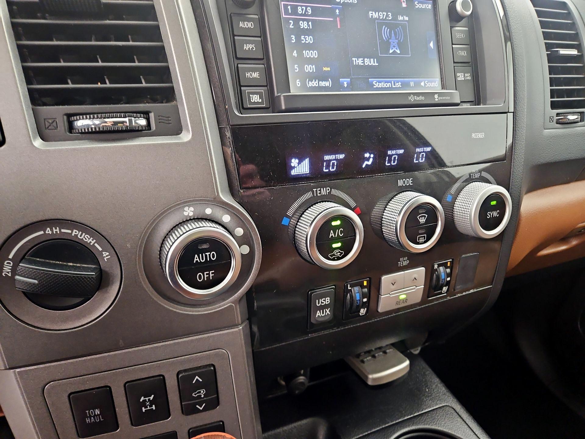 Thumbnail: 2016 Toyota Sequoia - 16
