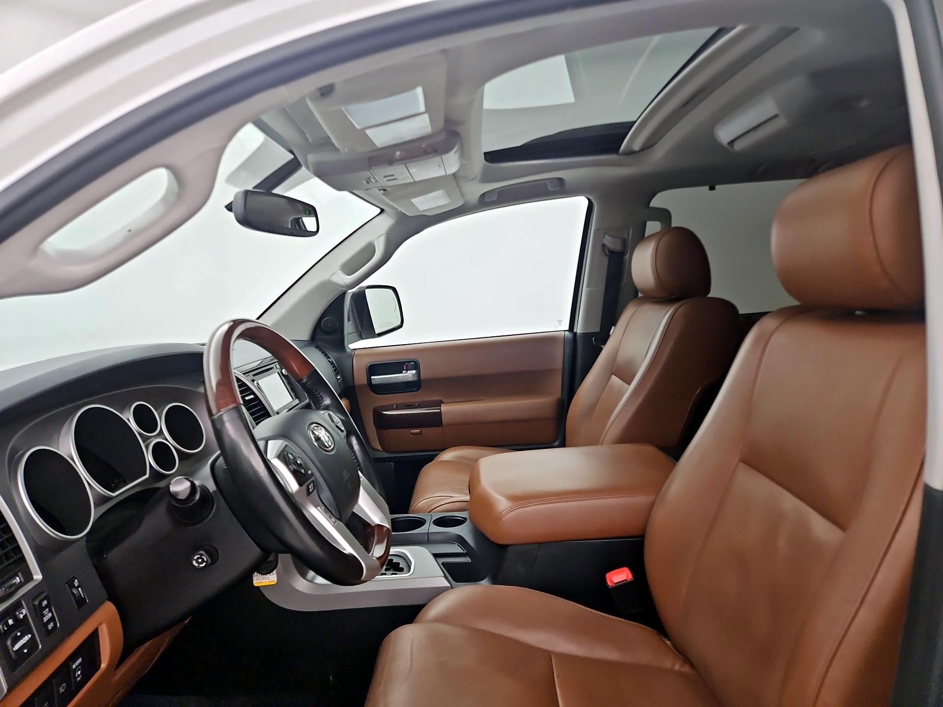 Thumbnail: 2016 Toyota Sequoia - 19