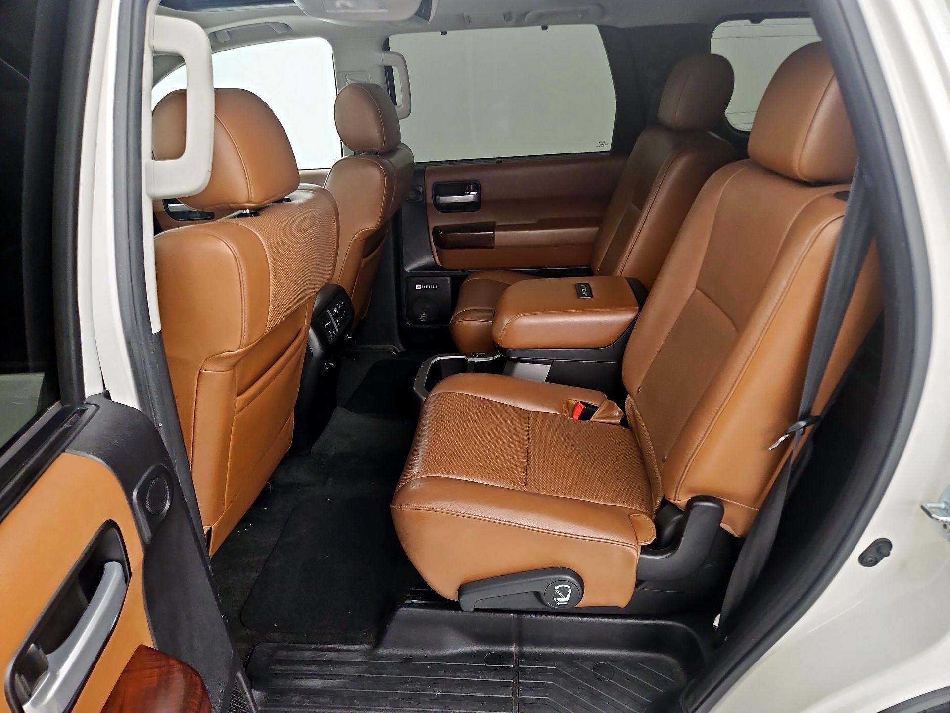 Thumbnail: 2016 Toyota Sequoia - 20