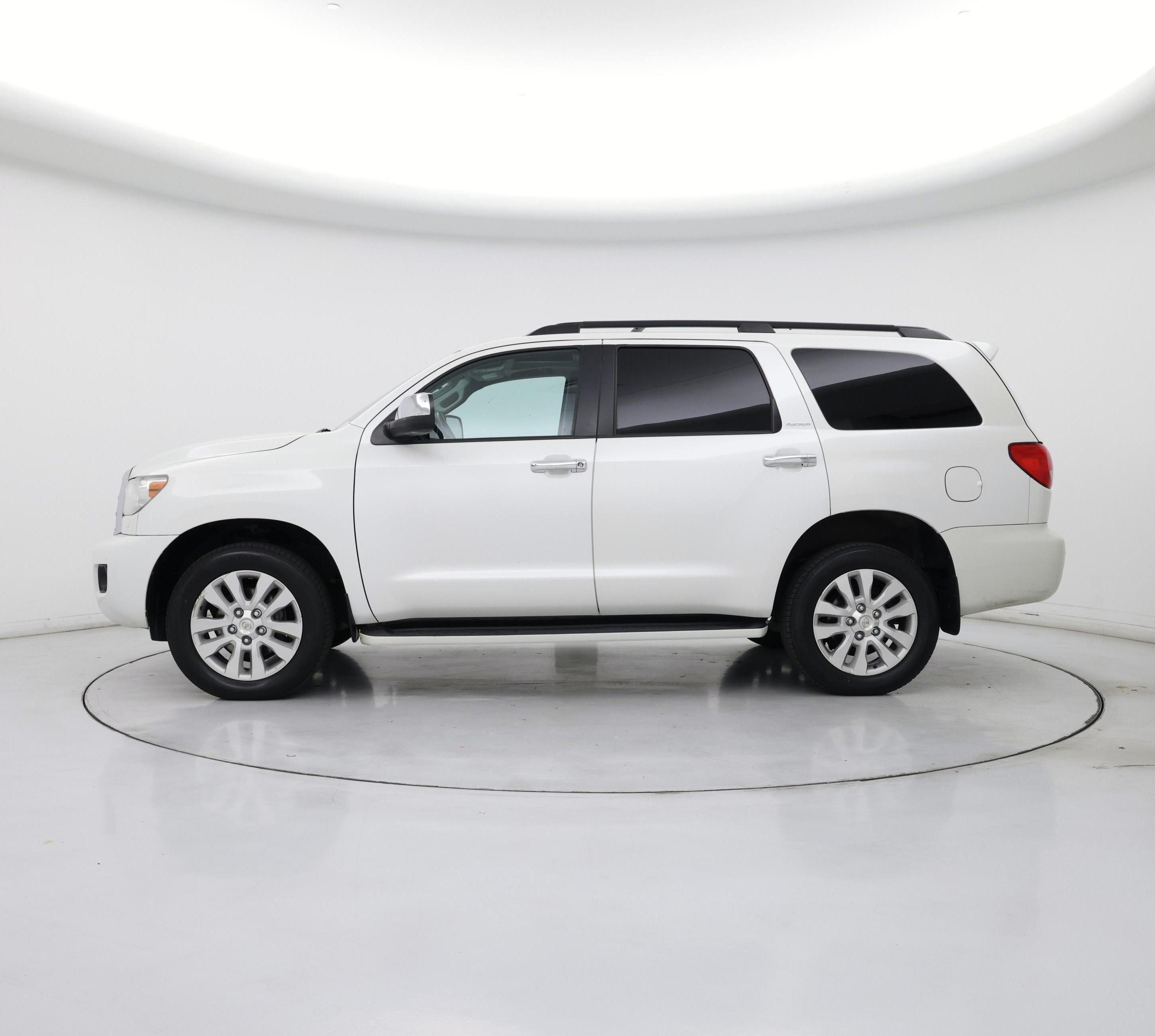 Thumbnail: 2016 Toyota Sequoia - 3