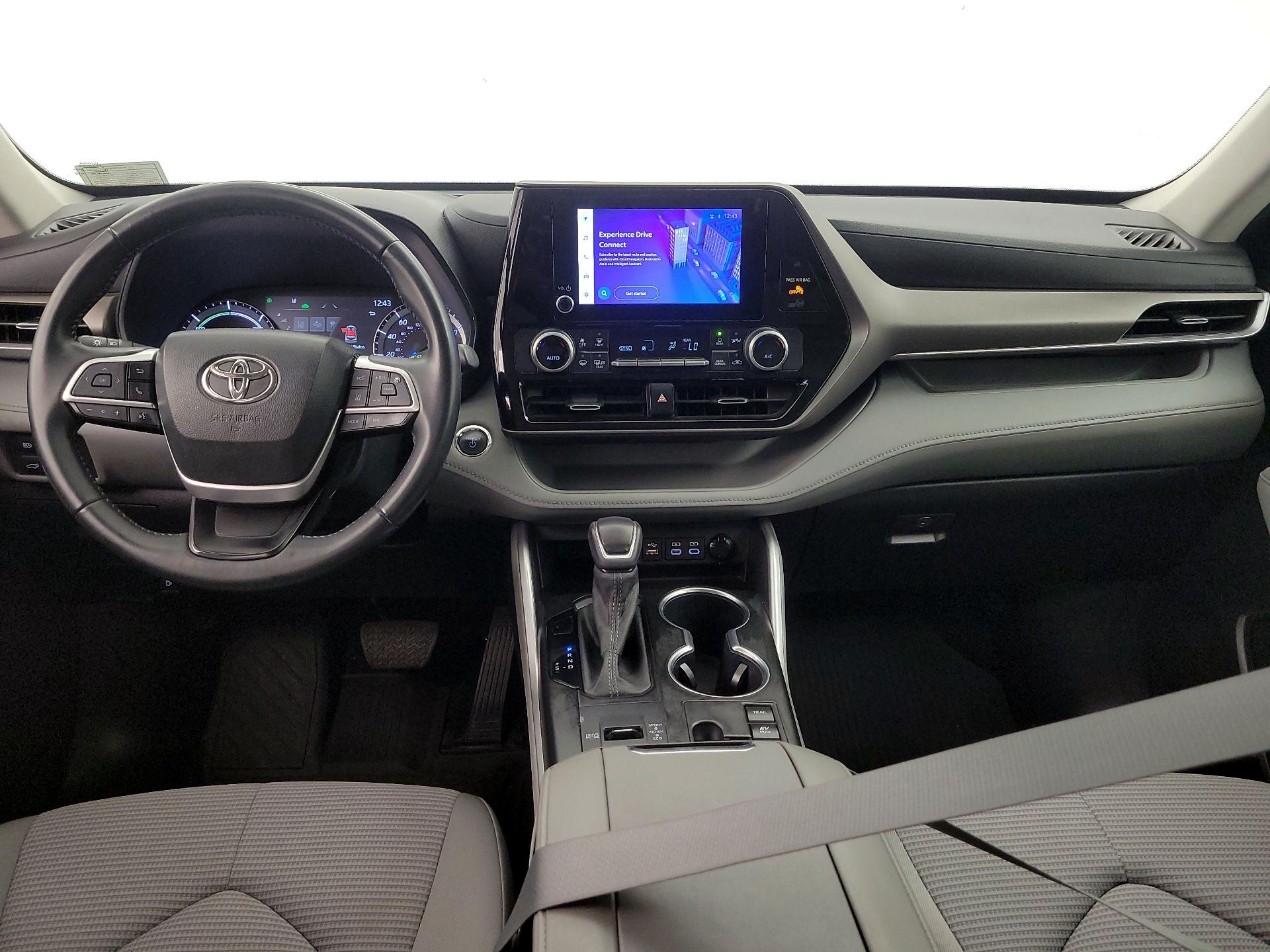 Thumbnail: 2023 Toyota Highlander - 9