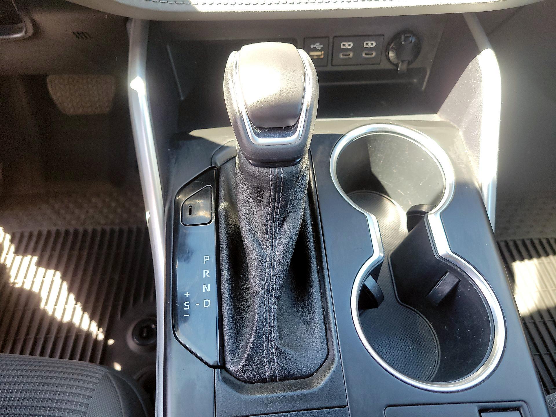 Thumbnail: 2023 Toyota Highlander - 17