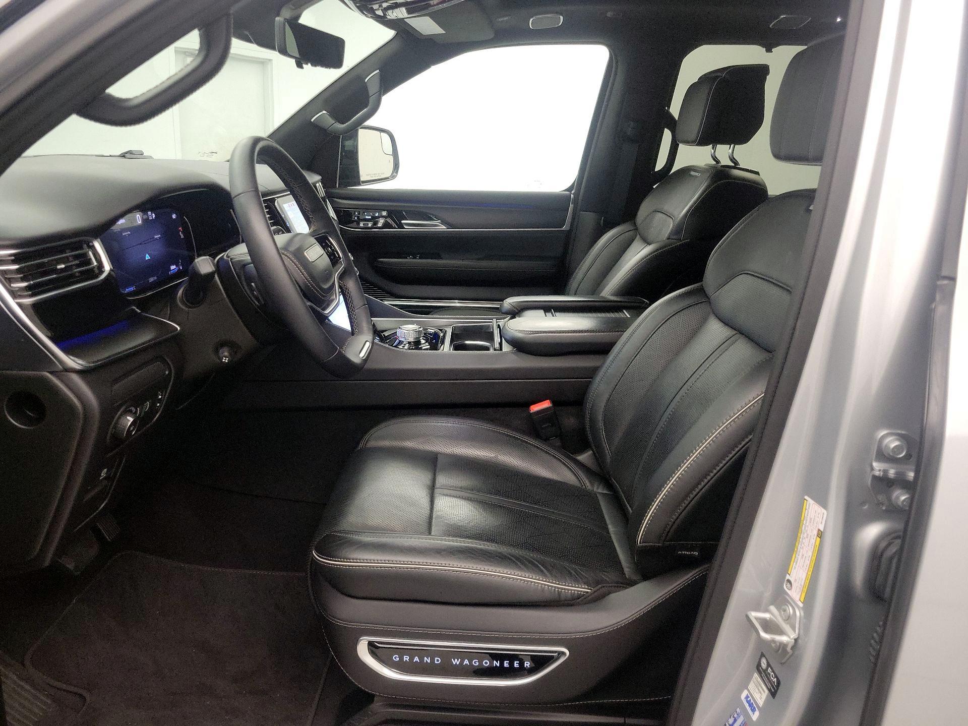 Thumbnail: 2024 Jeep Grand Wagoneer L - 11