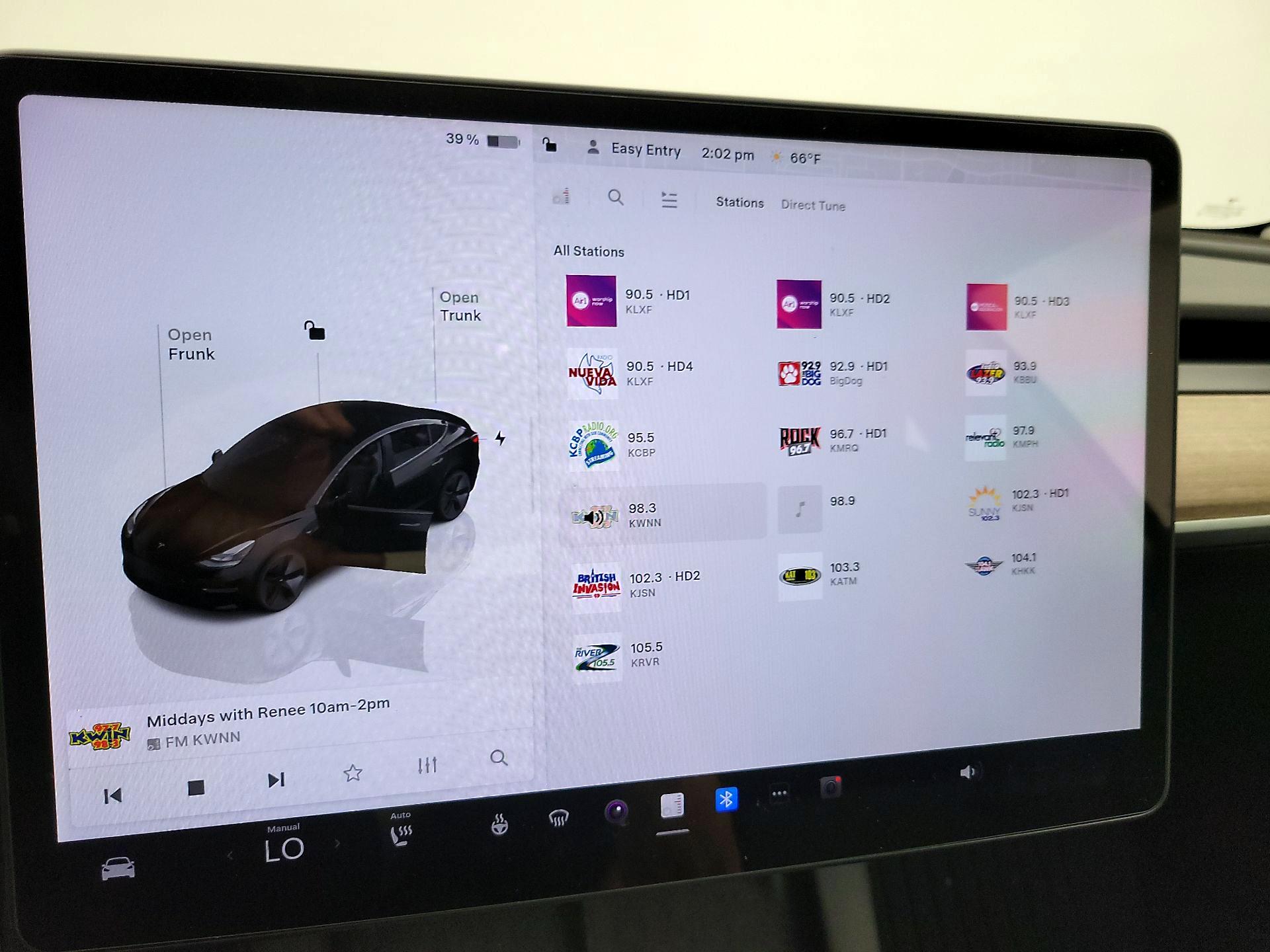 Thumbnail: 2023 Tesla Model 3 - 15