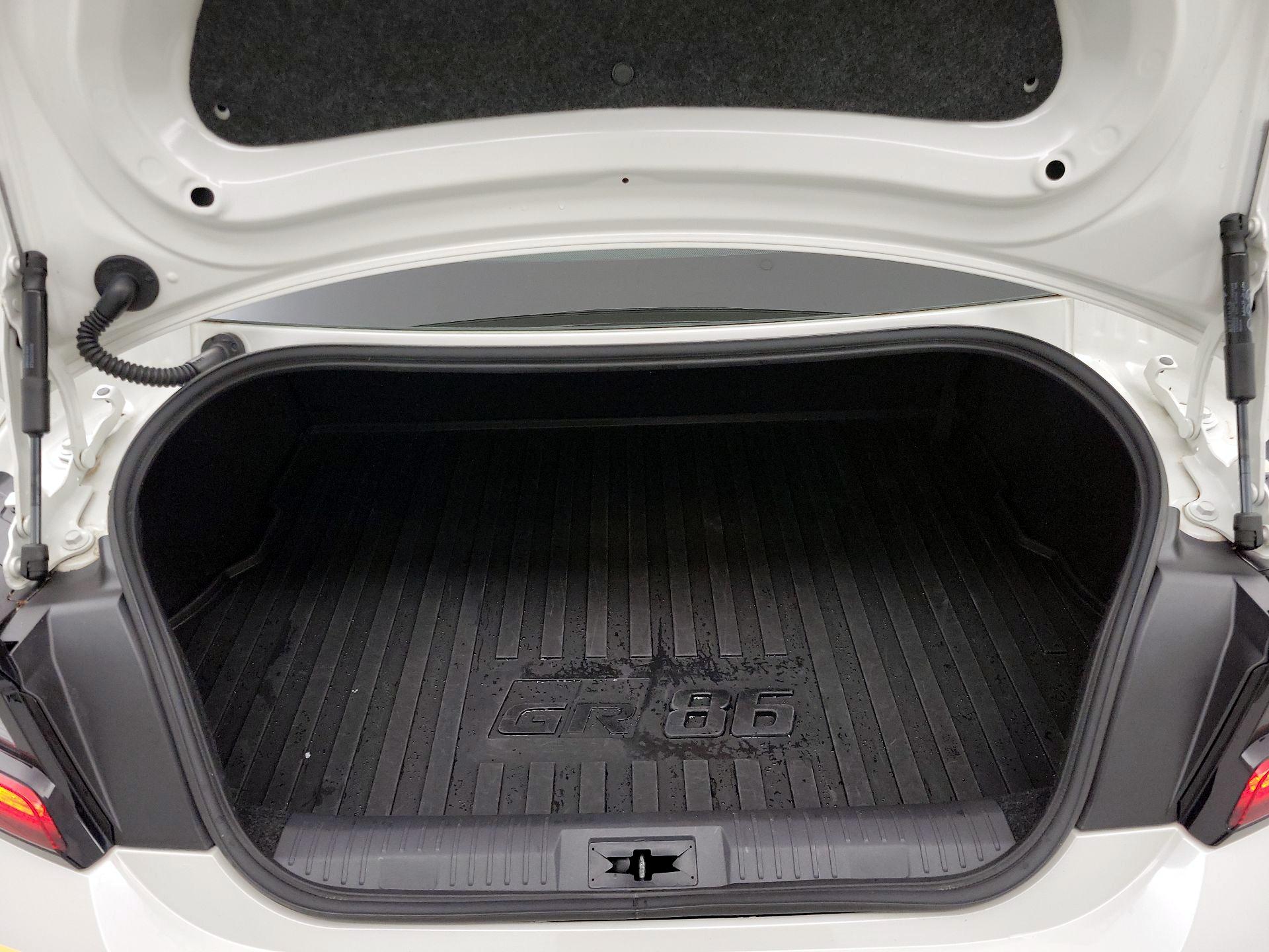 Thumbnail: 2024 Toyota GR86 - 20