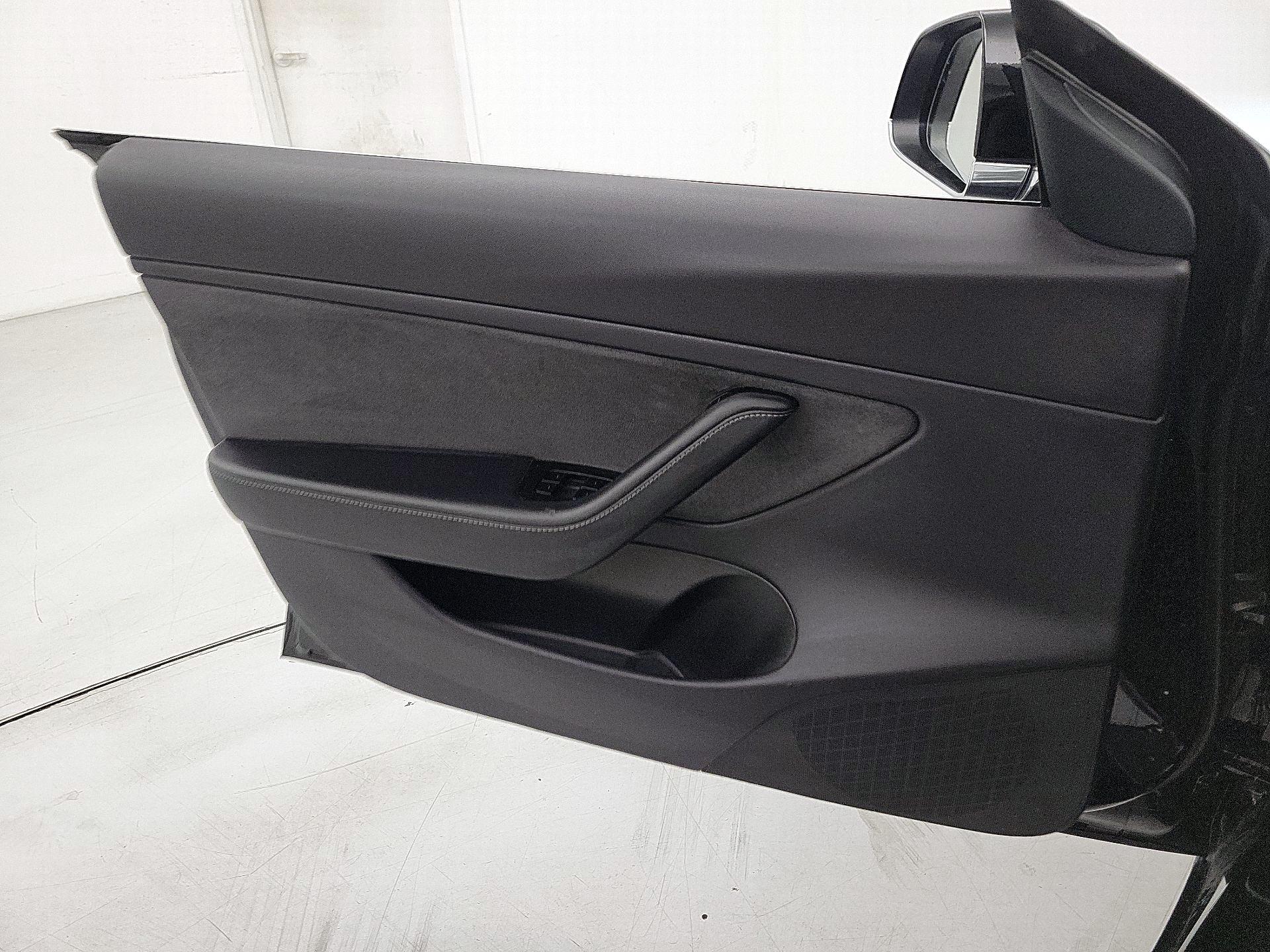 Thumbnail: 2019 Tesla Model 3 - 12