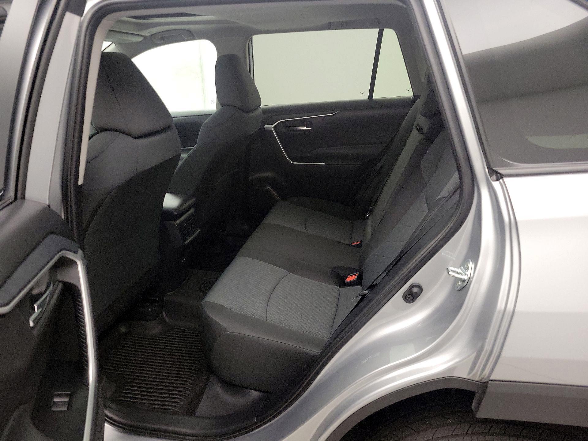 Thumbnail: 2025 Toyota RAV4 - 20