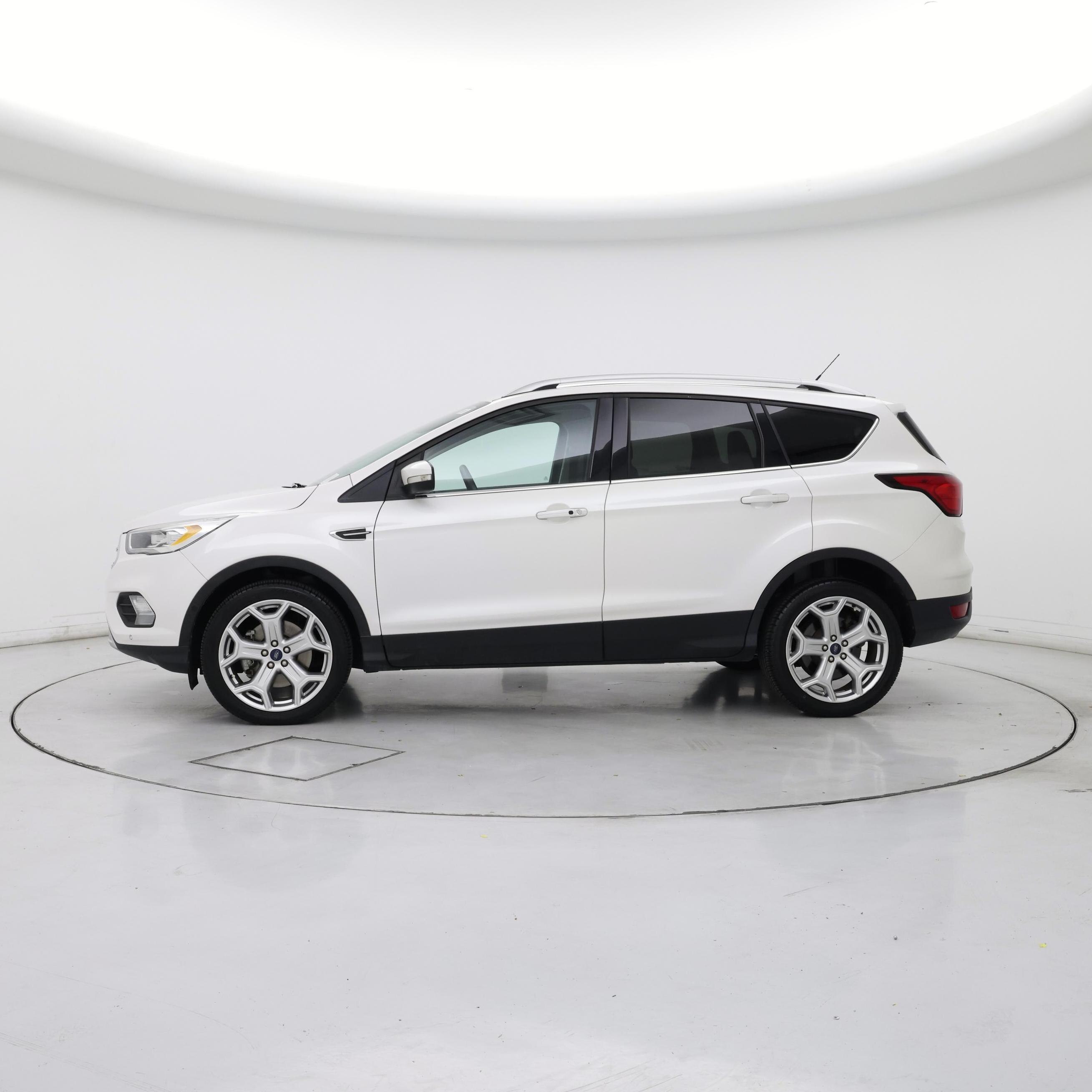 Thumbnail: 2019 Ford Escape - 3