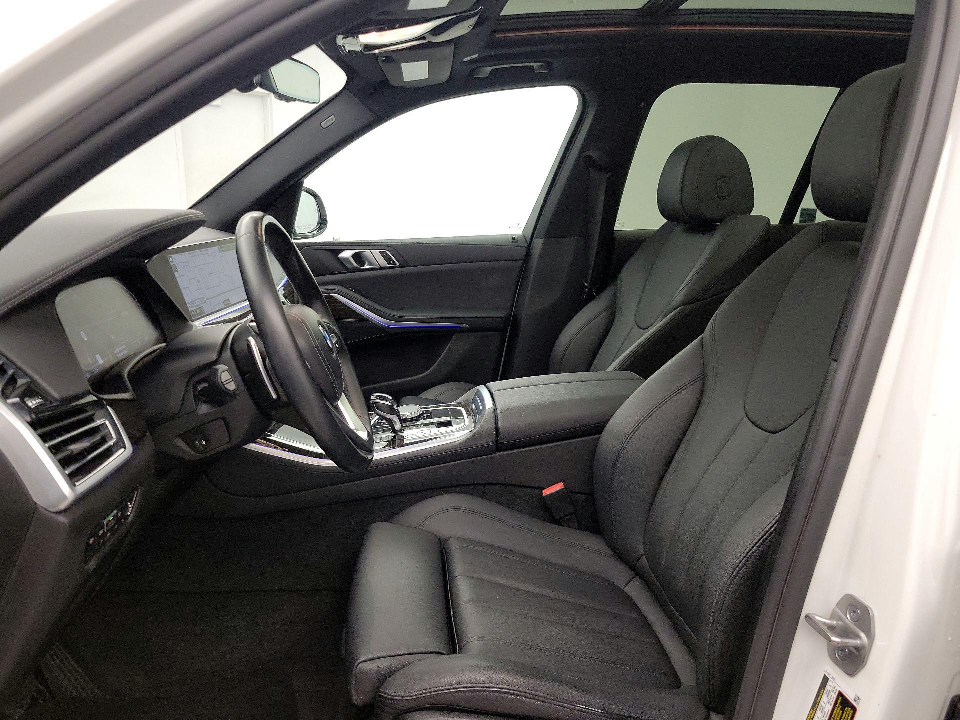 Thumbnail: 2021 BMW X5 - 11