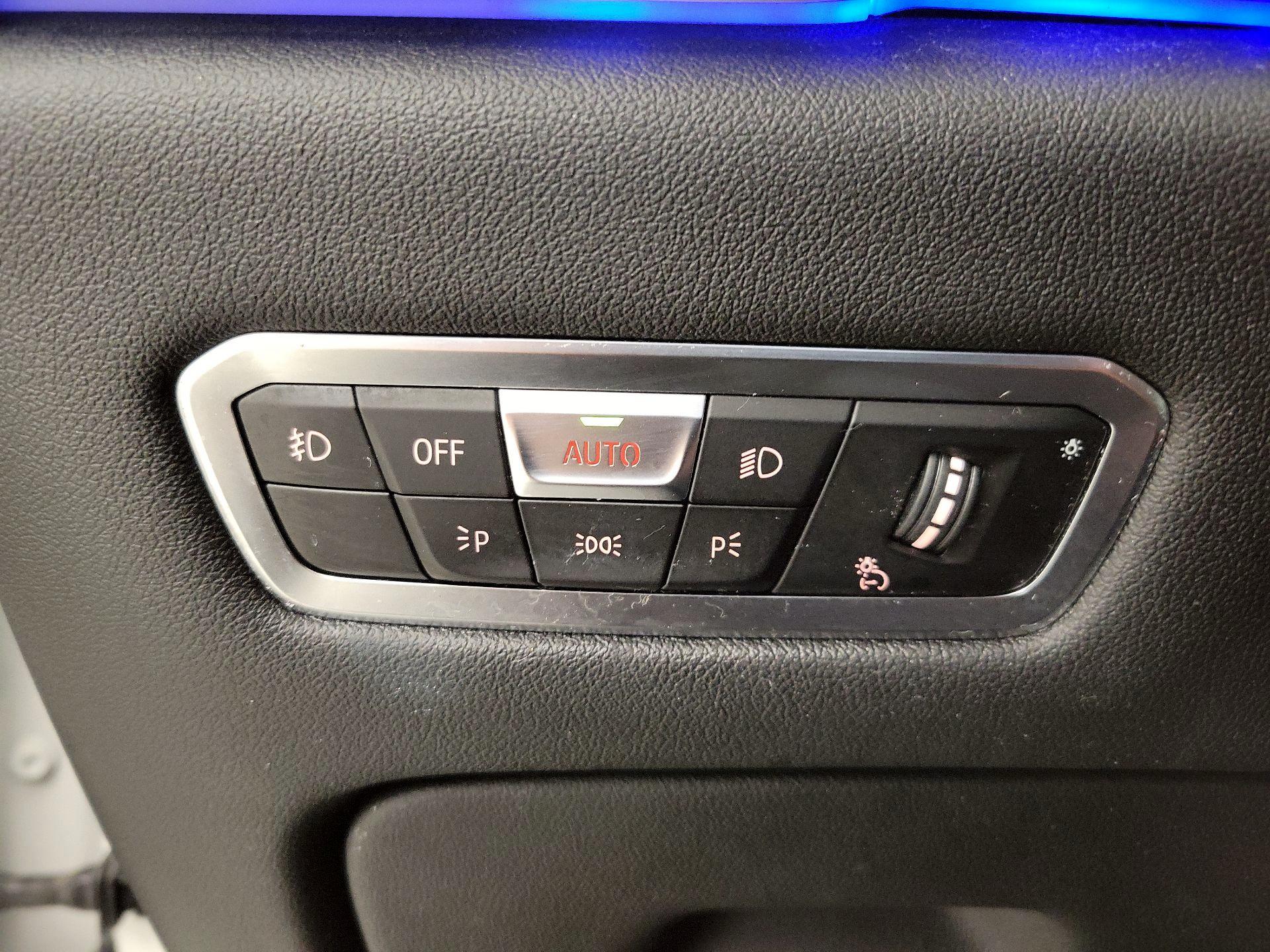 Thumbnail: 2021 BMW X5 - 13