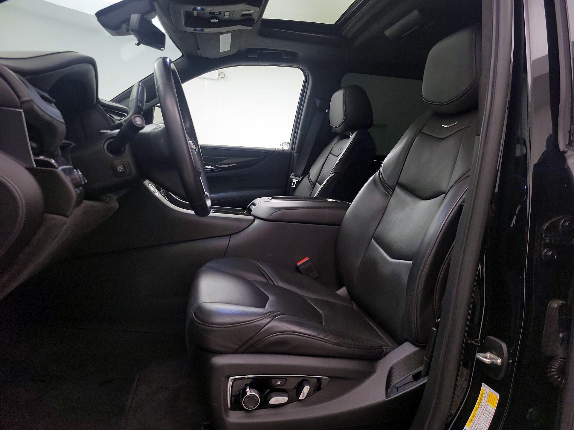 Thumbnail: 2020 Cadillac Escalade - 11