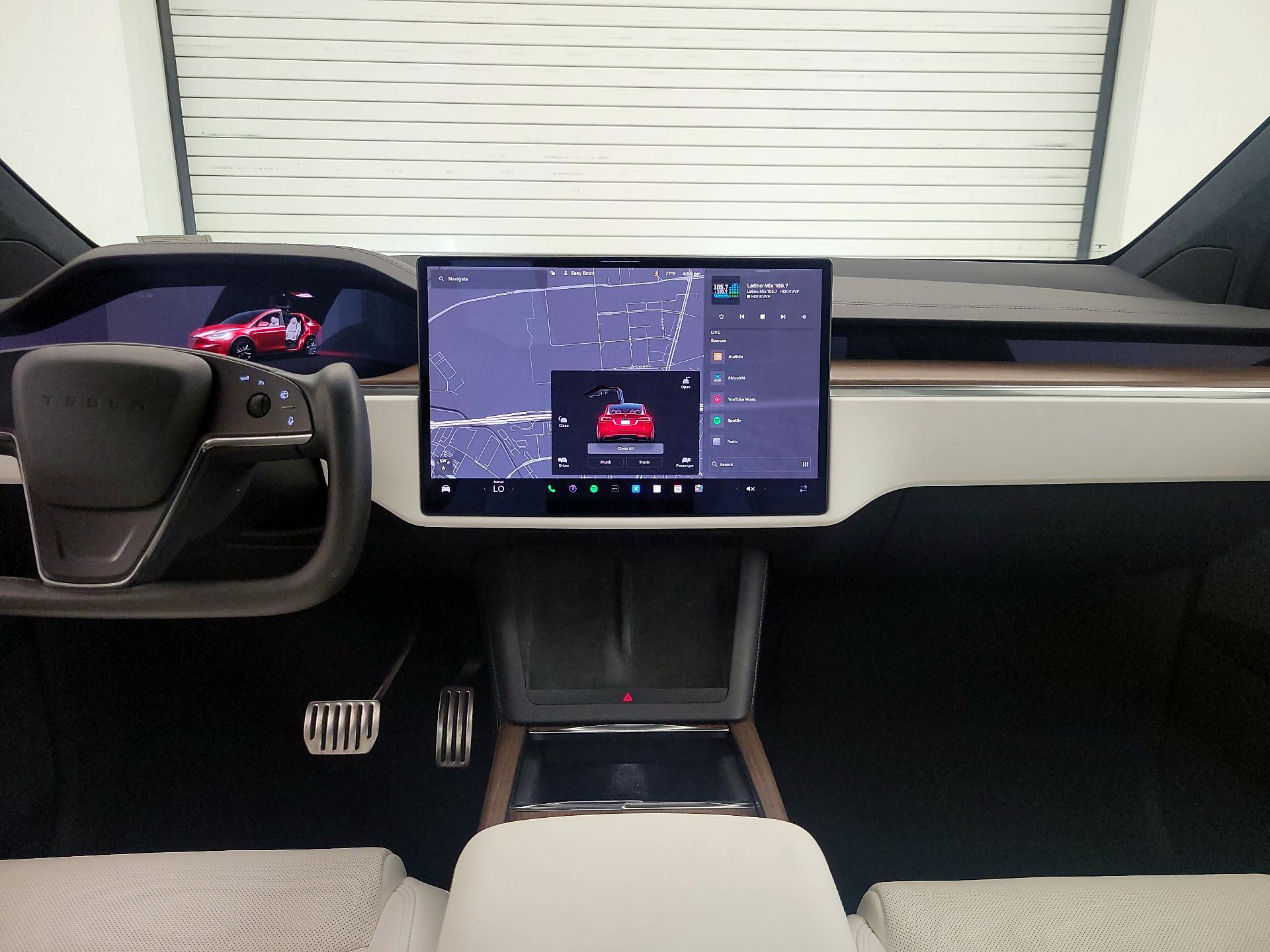 Thumbnail: 2022 Tesla Model X - 9