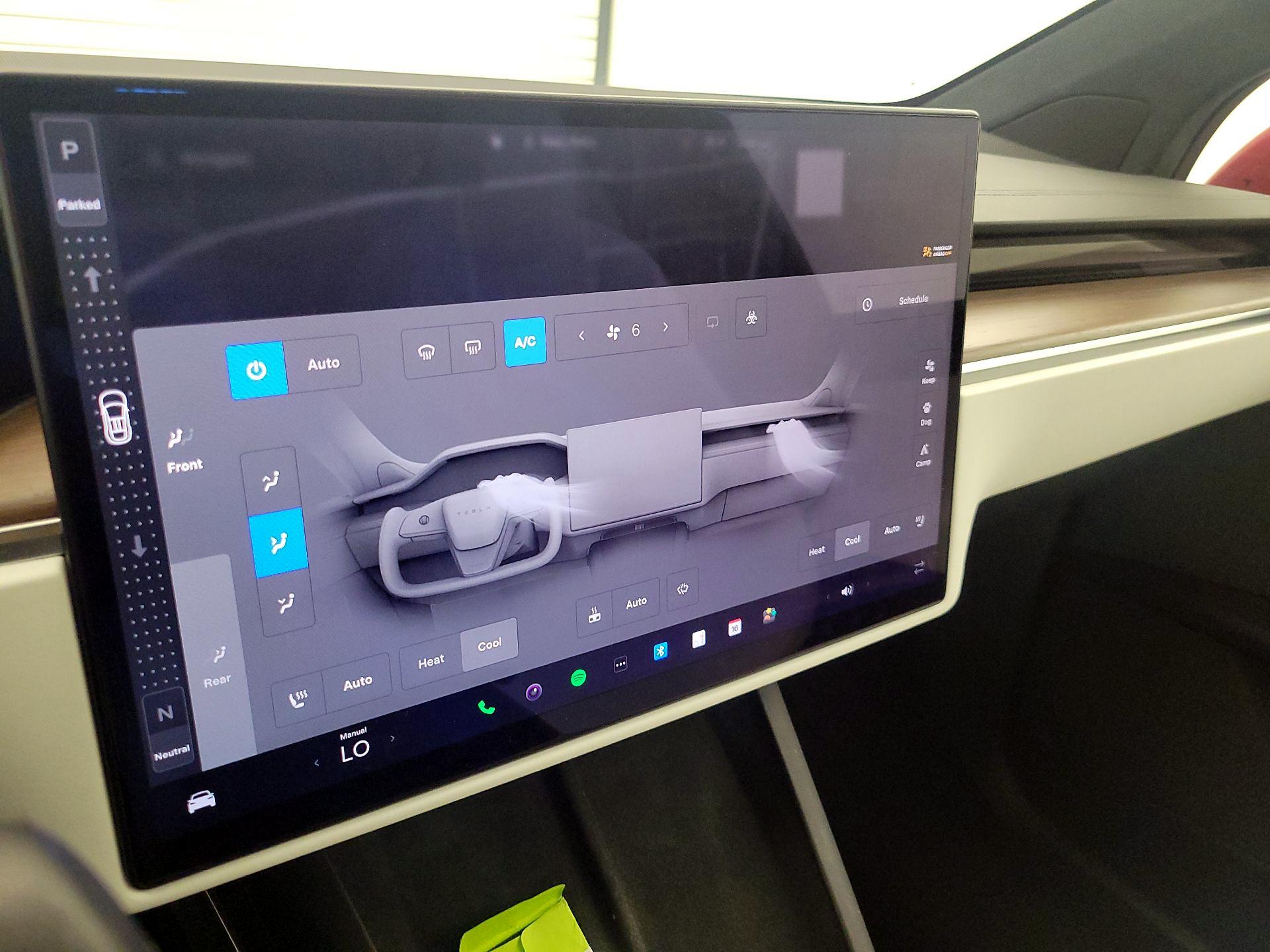 Thumbnail: 2022 Tesla Model X - 16