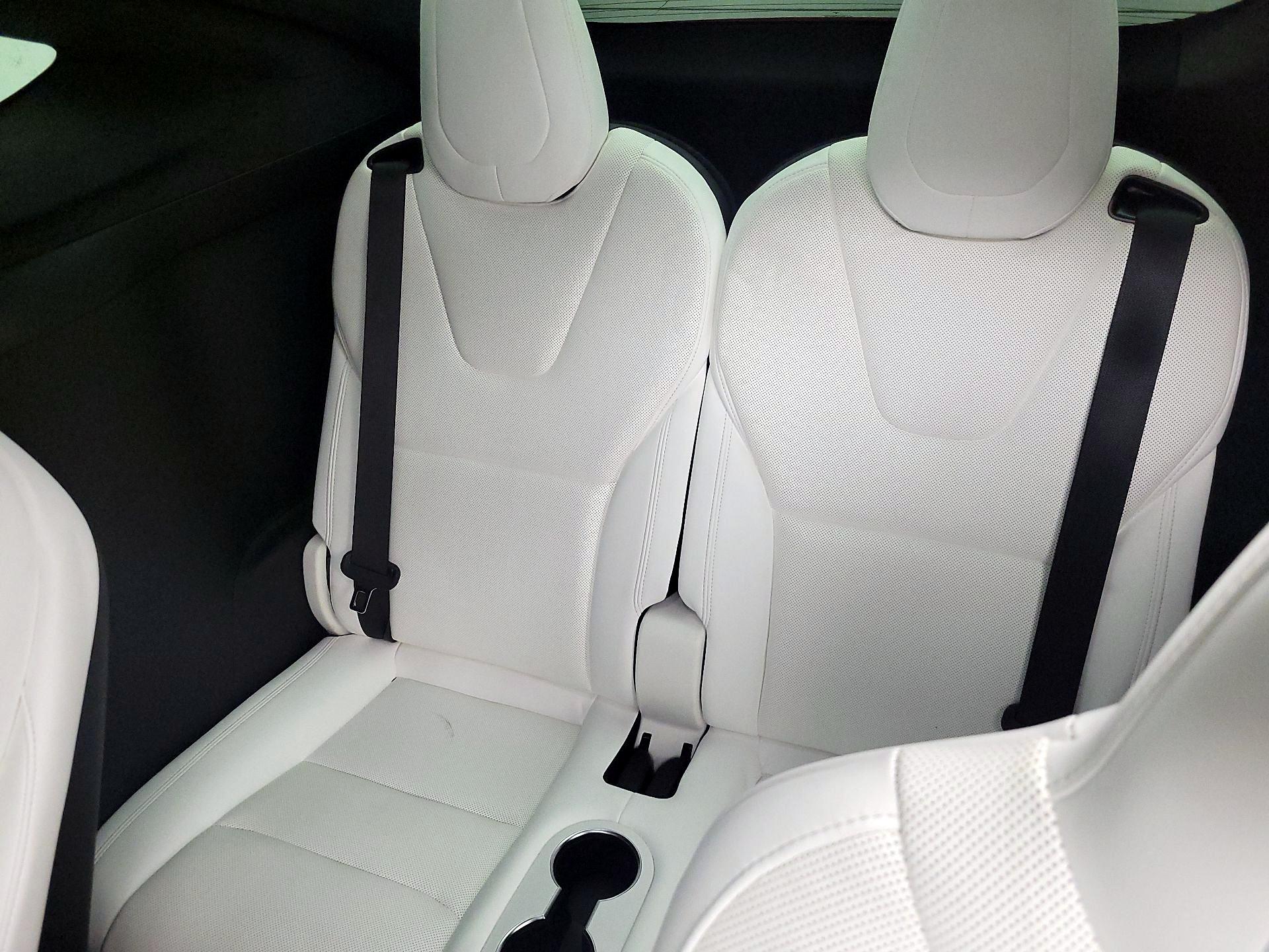 Thumbnail: 2022 Tesla Model X - 20