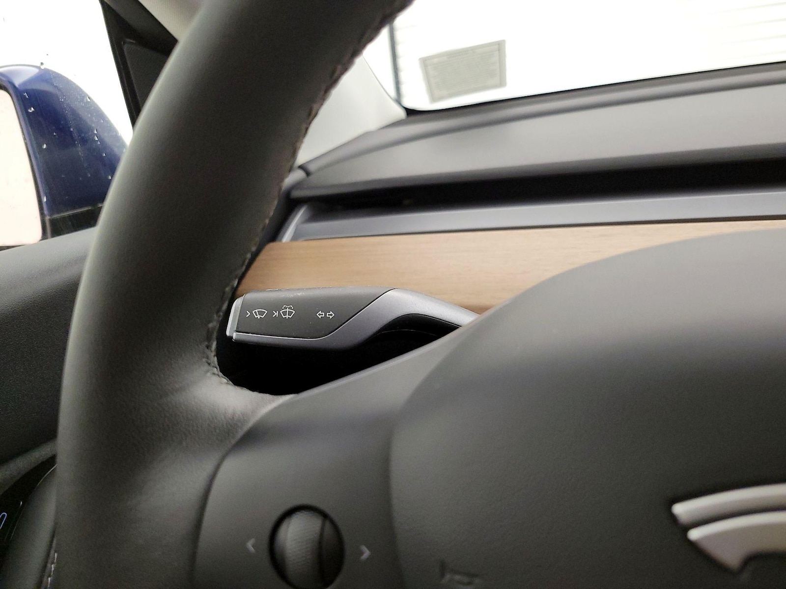 2021 Tesla Model Y Long Range - Photo 14