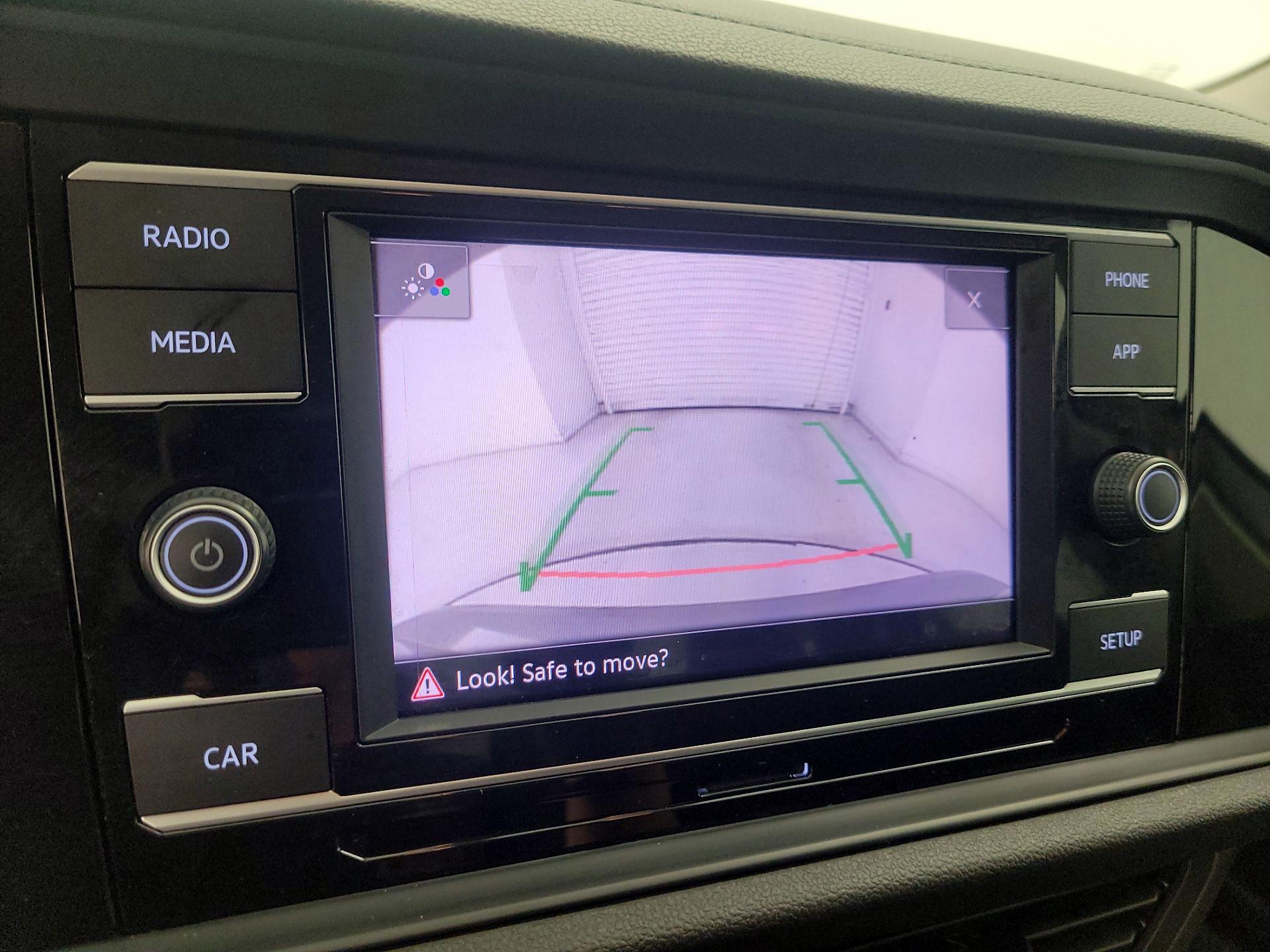 Thumbnail: 2019 Volkswagen Jetta - 14