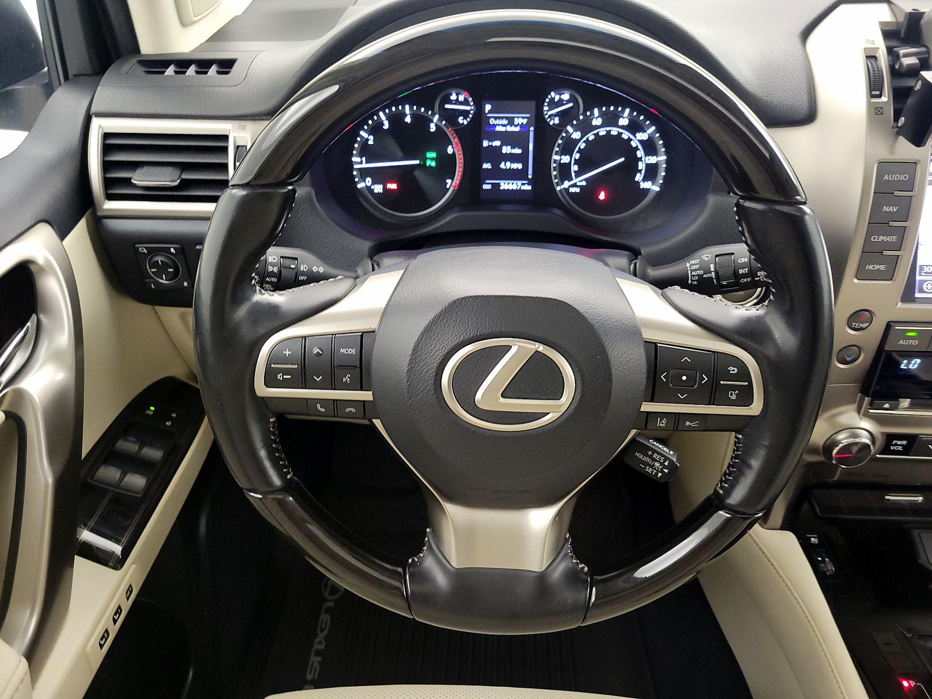 Thumbnail: 2021 Lexus GX - 10