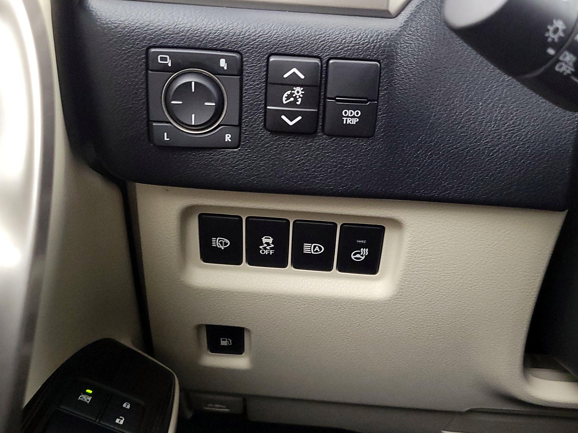 Thumbnail: 2021 Lexus GX - 13