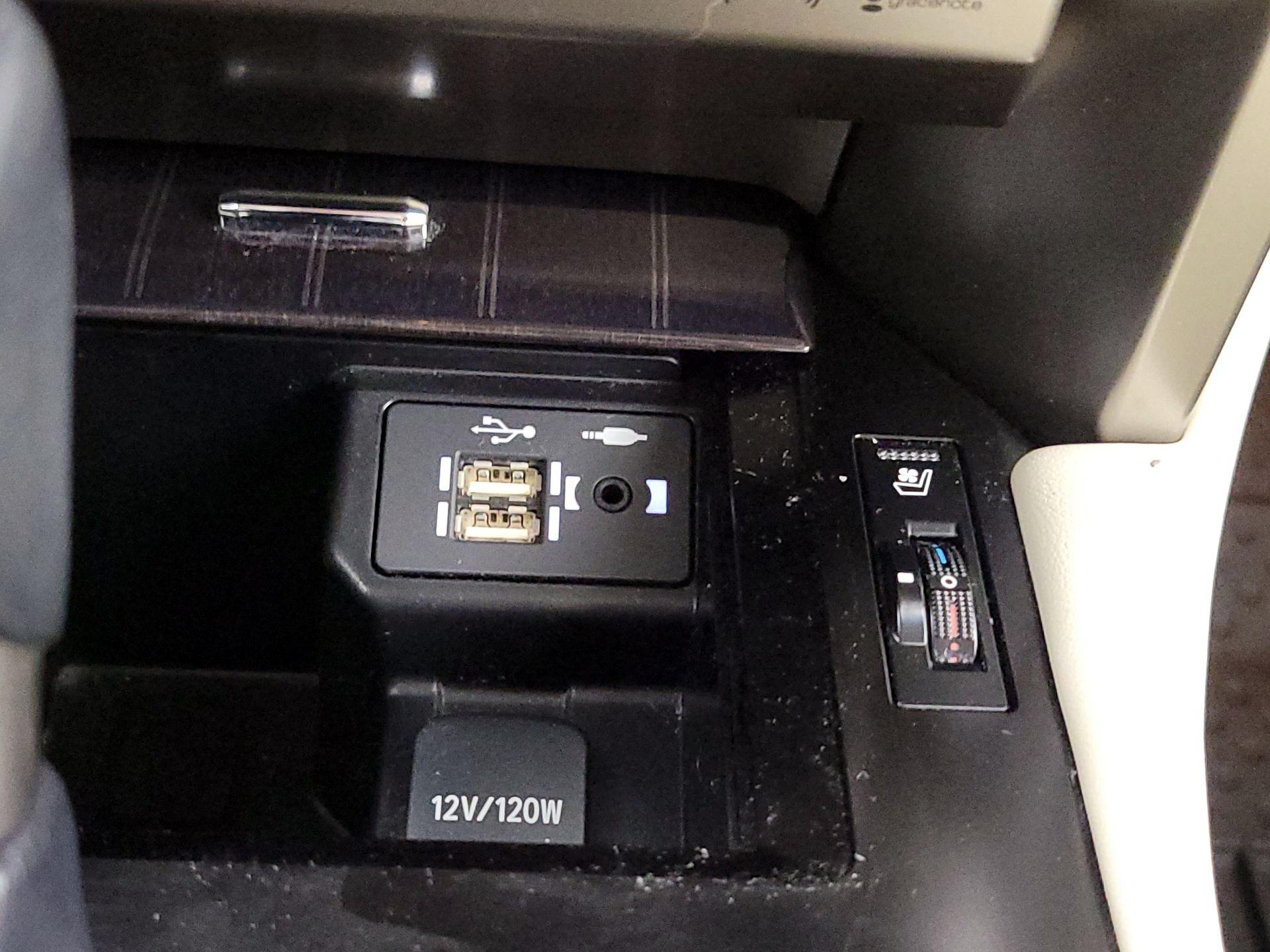 Thumbnail: 2021 Lexus GX - 19