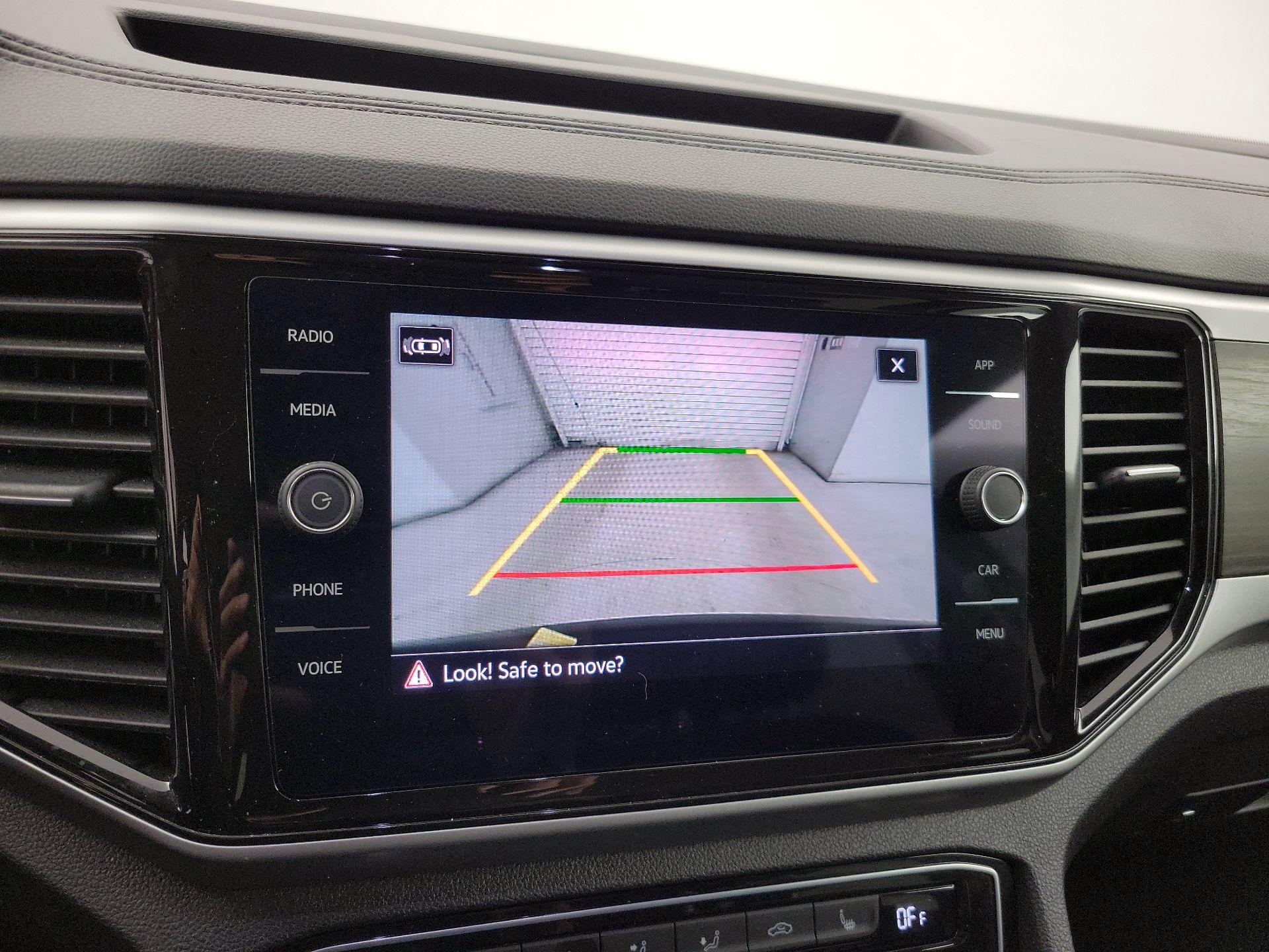 Thumbnail: 2023 Volkswagen Atlas - 14