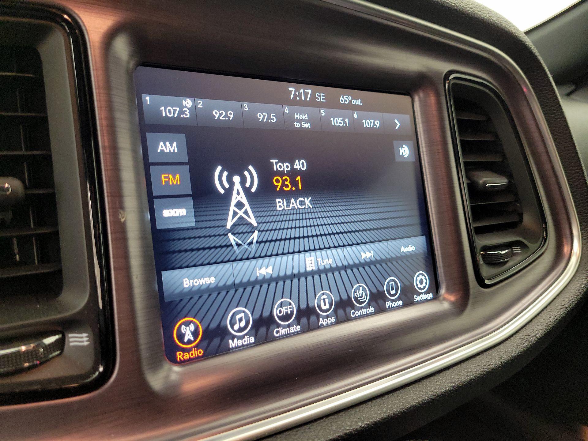 Thumbnail: 2017 Dodge Challenger - 15