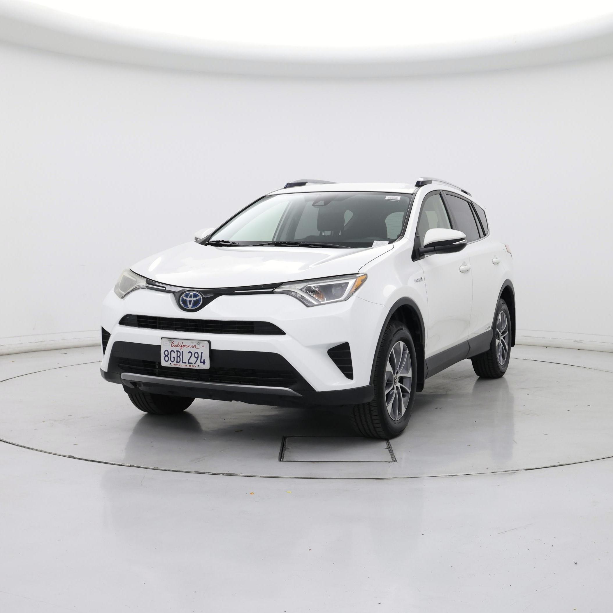 Thumbnail: 2018 Toyota RAV4 - 4