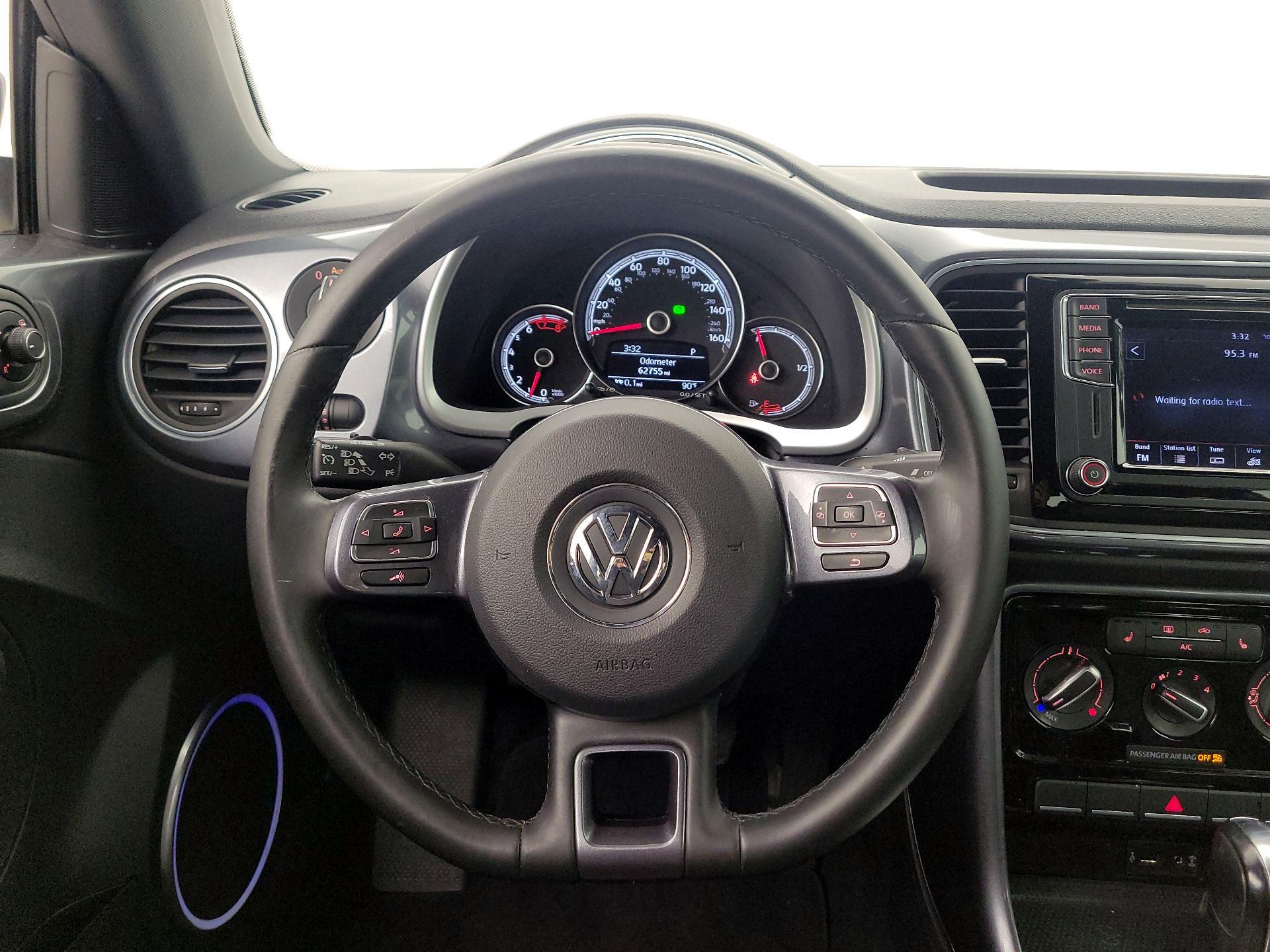 Thumbnail: 2017 Volkswagen Beetle - 10