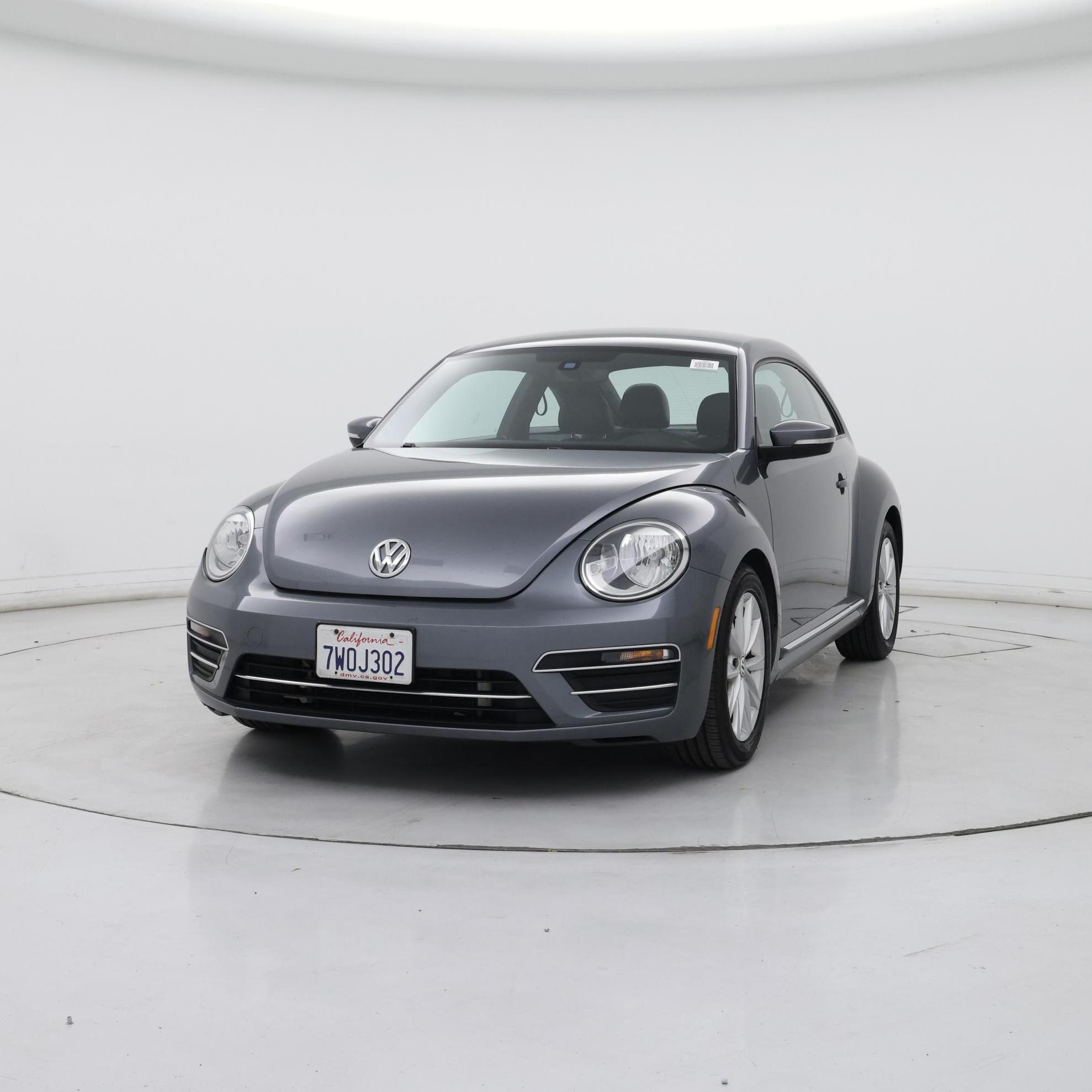 Thumbnail: 2017 Volkswagen Beetle - 4