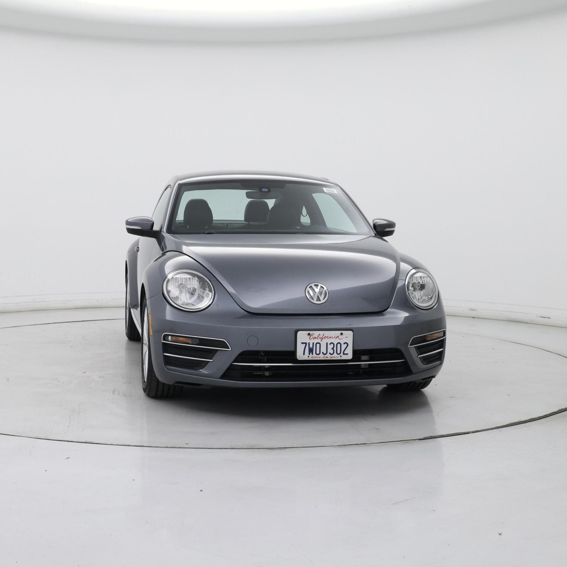 Thumbnail: 2017 Volkswagen Beetle - 5