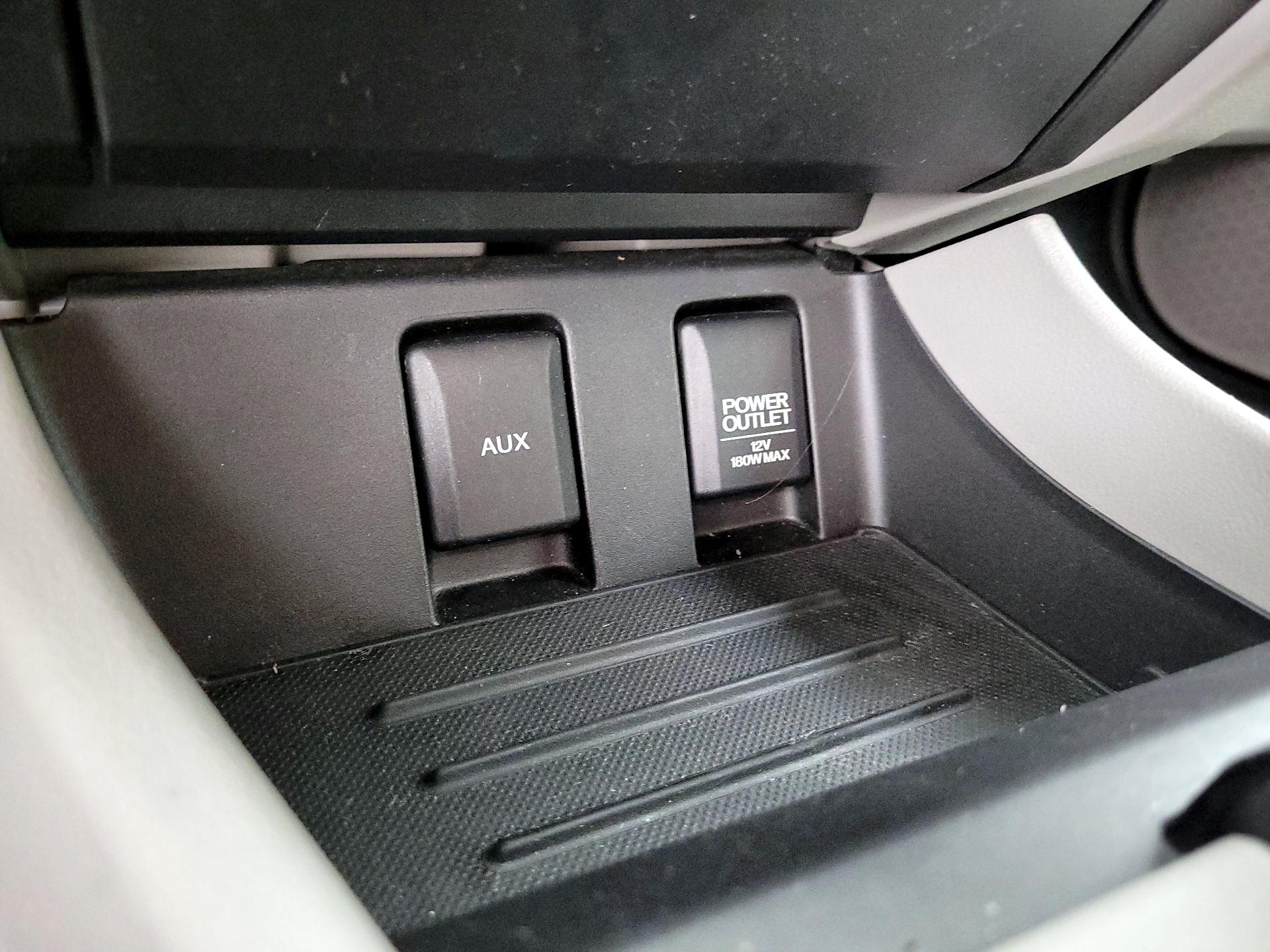 Thumbnail: 2014 Honda Civic - 18