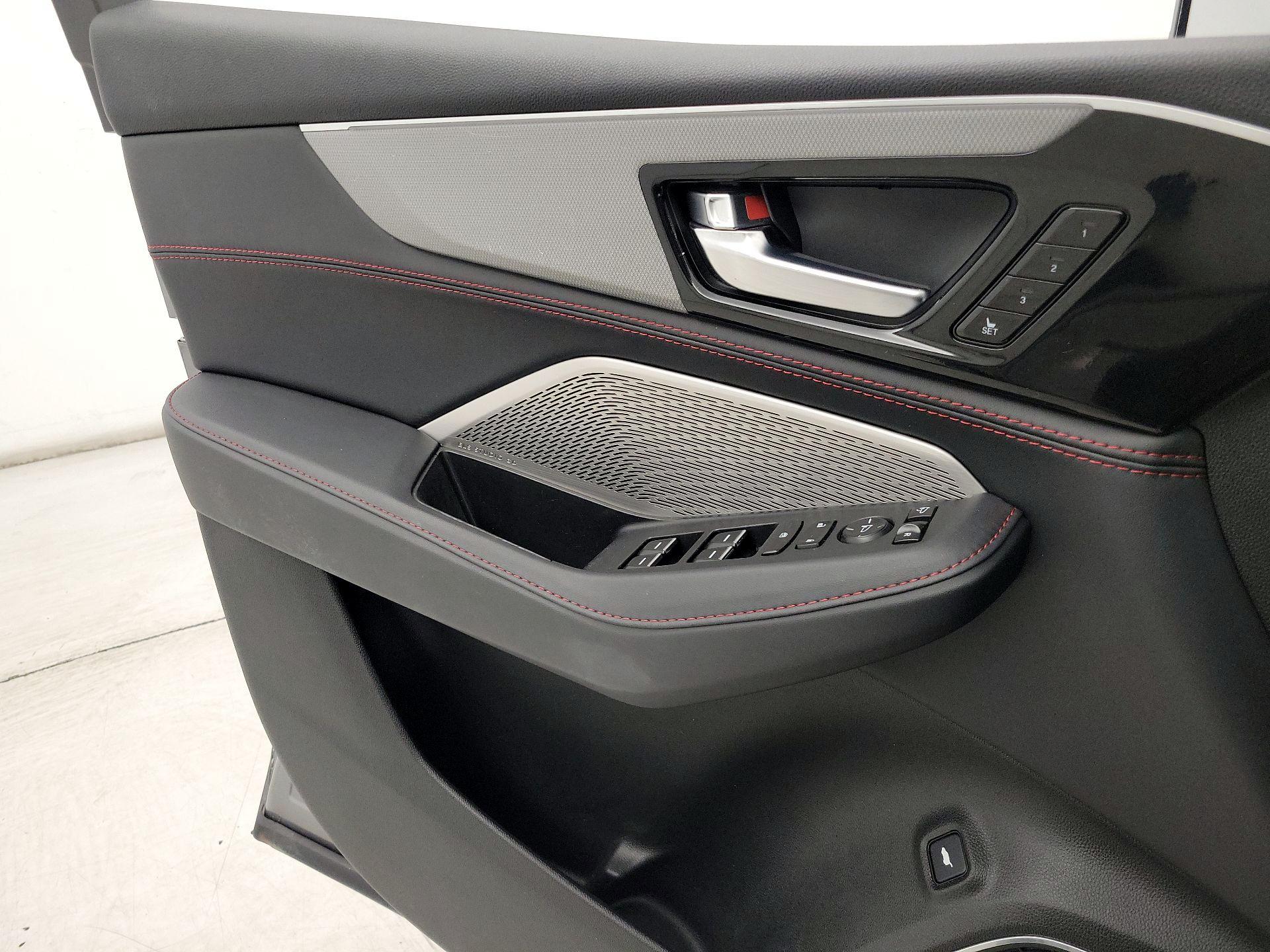 Thumbnail: 2023 Acura MDX - 12