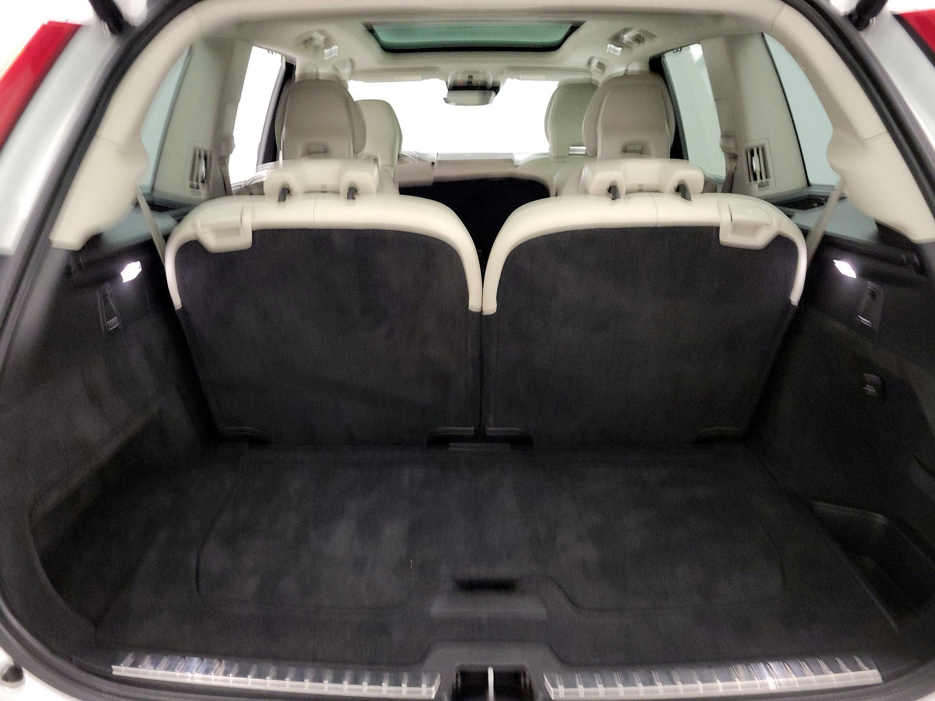 Thumbnail: 2022 Volvo XC90 - 20