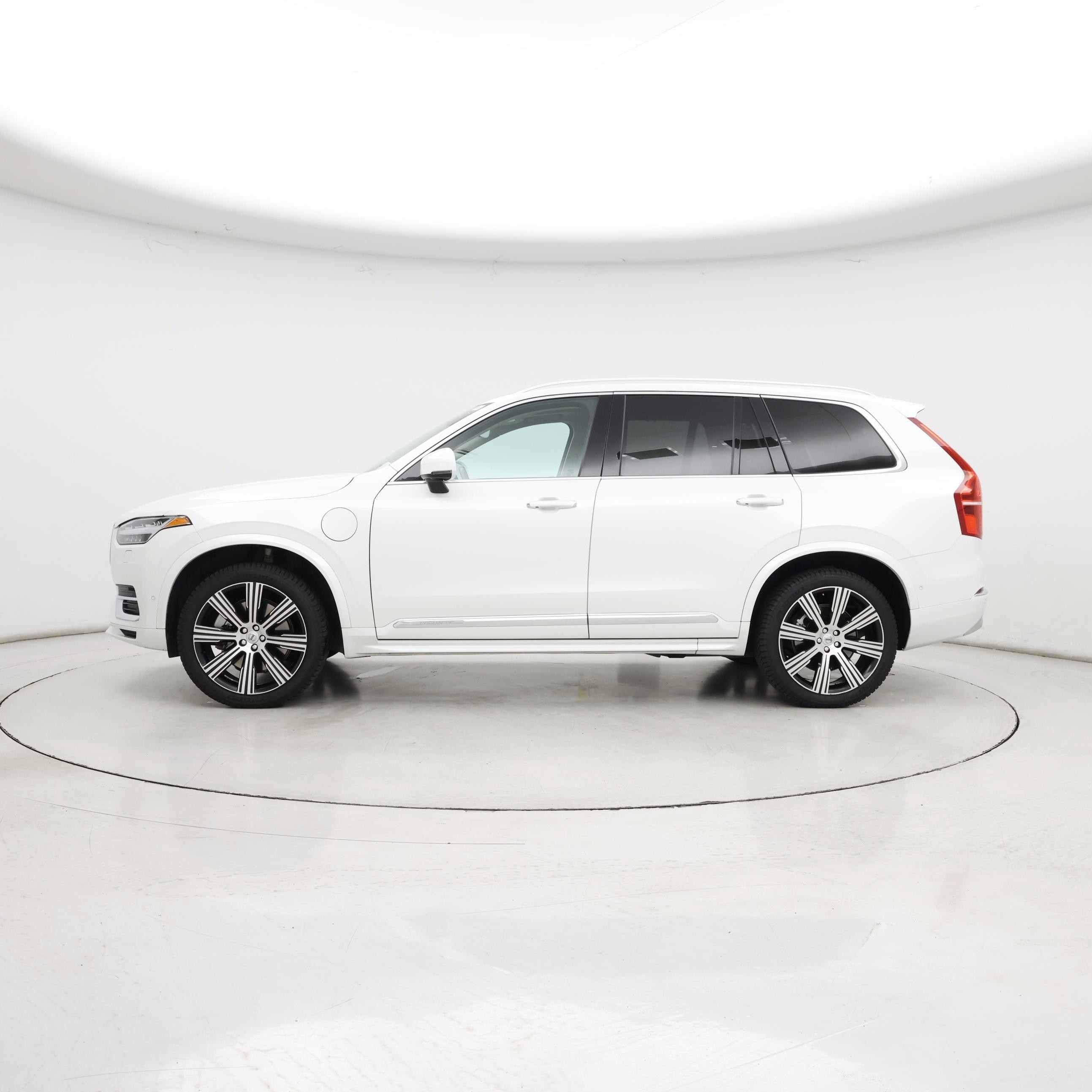 Thumbnail: 2022 Volvo XC90 - 3