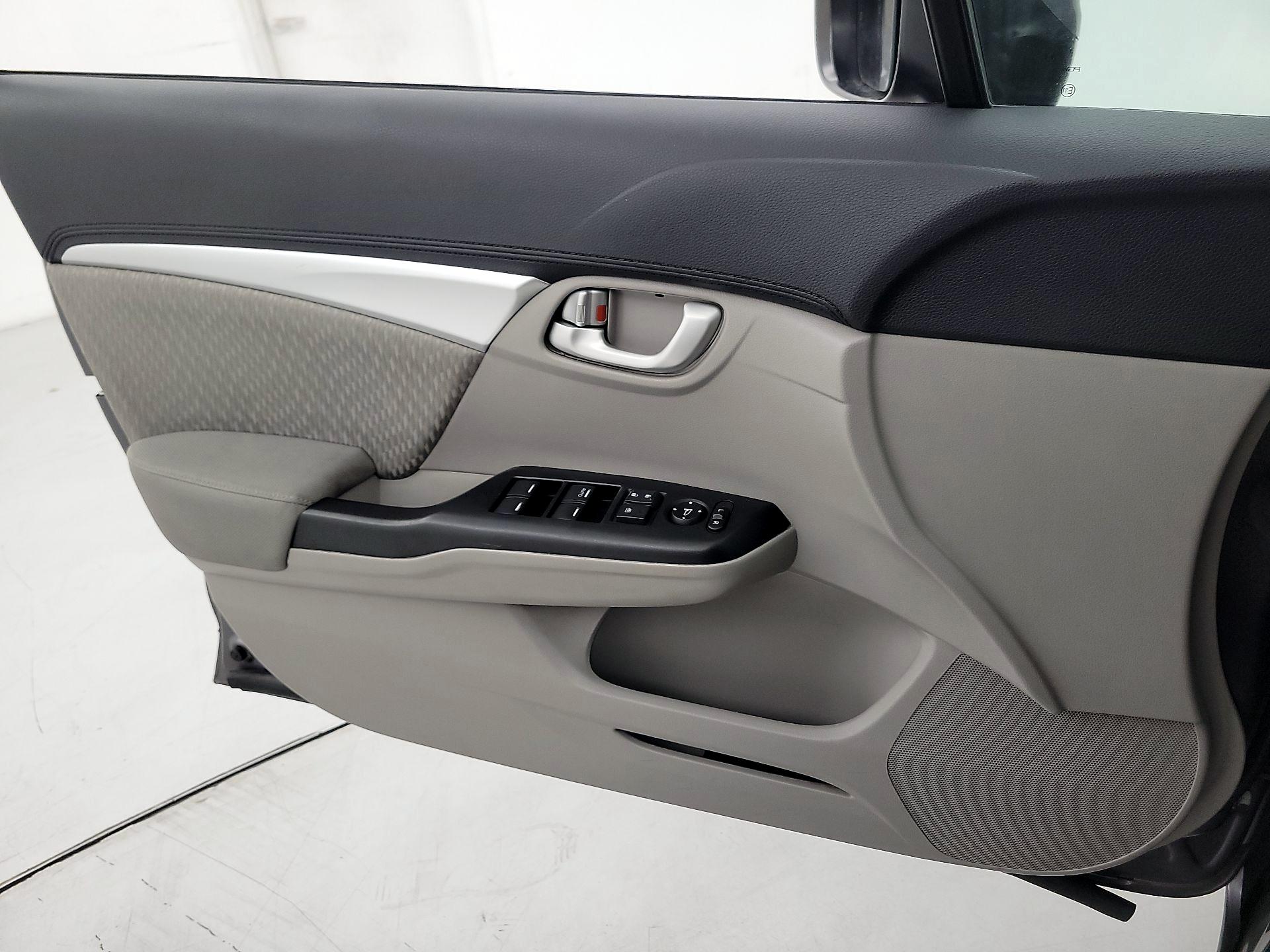 Thumbnail: 2015 Honda Civic - 12