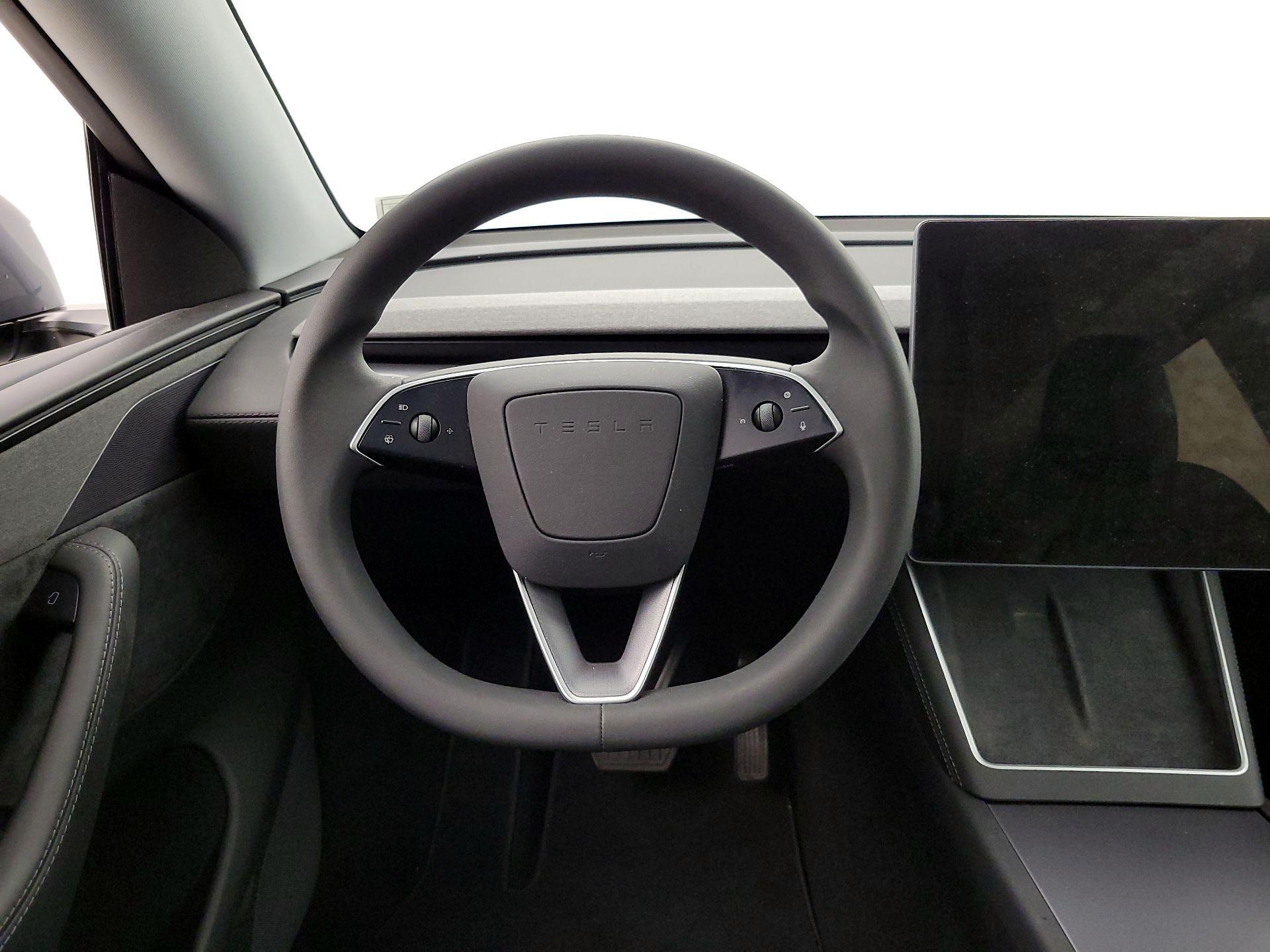 Thumbnail: 2026 Tesla Model Y - 10