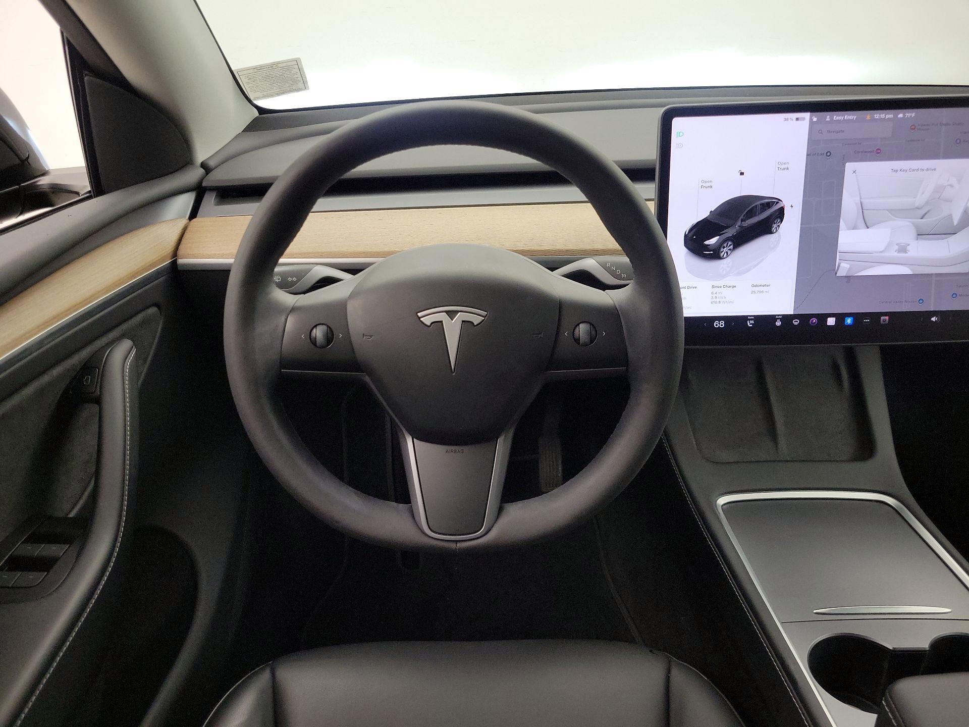 Thumbnail: 2023 Tesla Model Y - 10