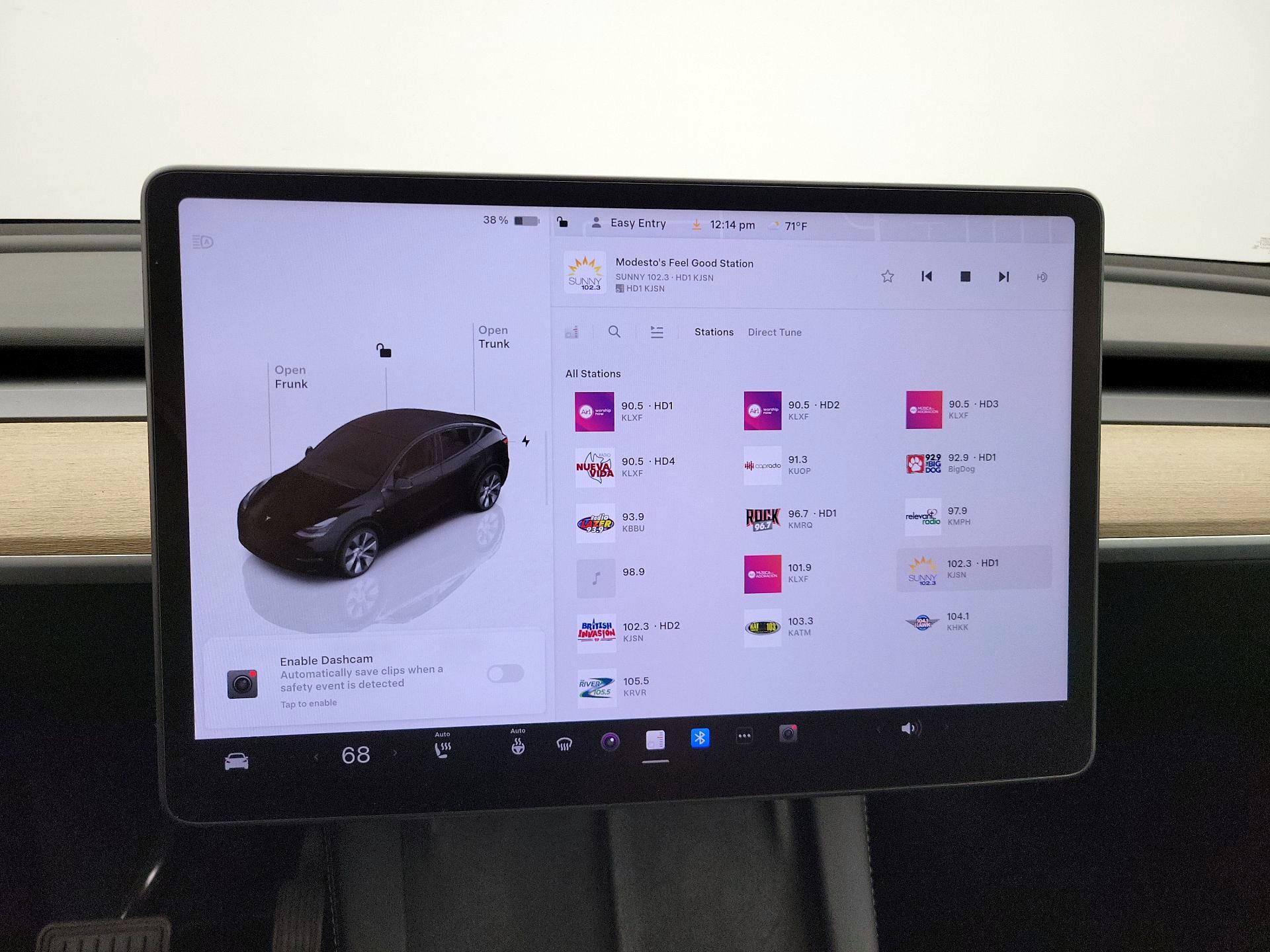 Thumbnail: 2023 Tesla Model Y - 15