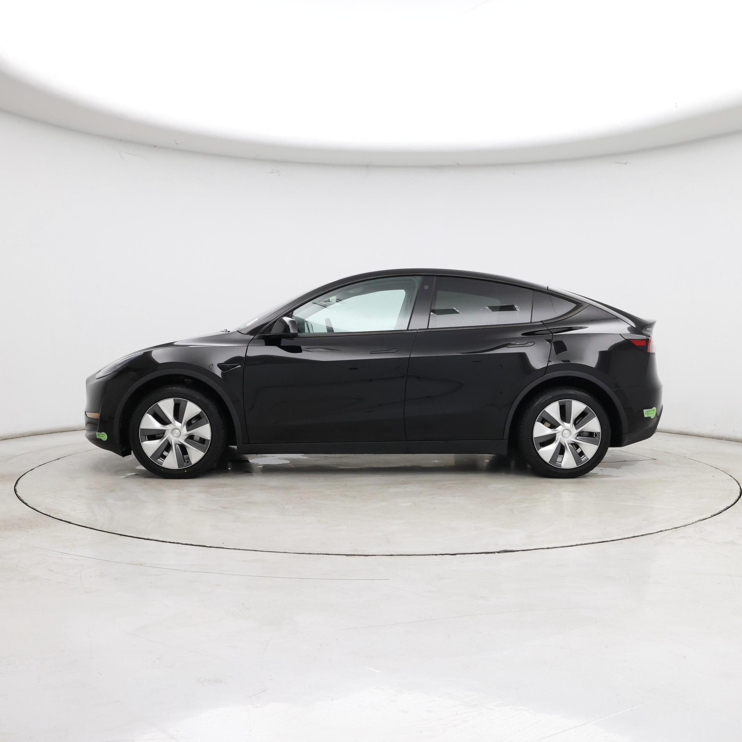 Thumbnail: 2023 Tesla Model Y - 3