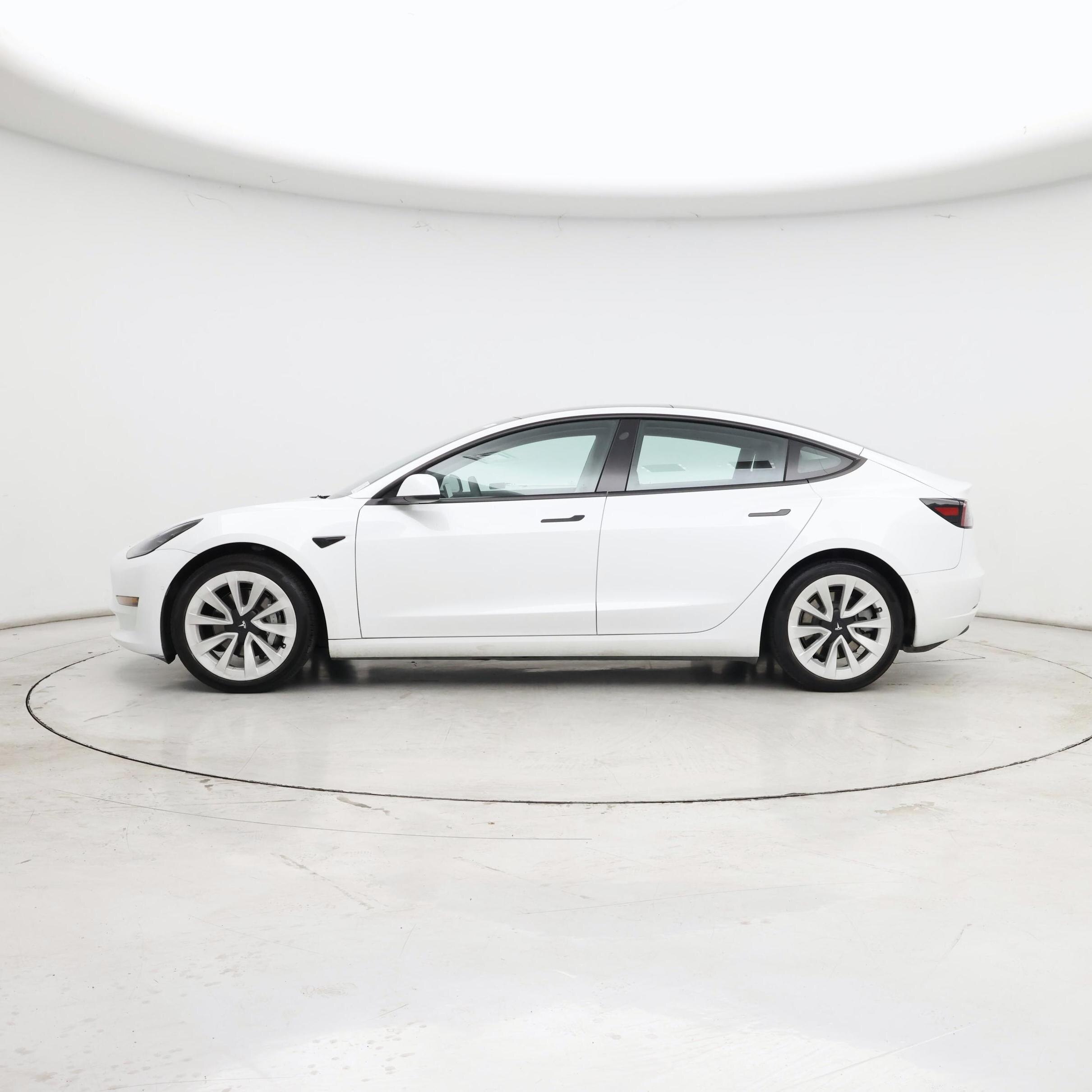 Thumbnail: 2022 Tesla Model 3 - 3