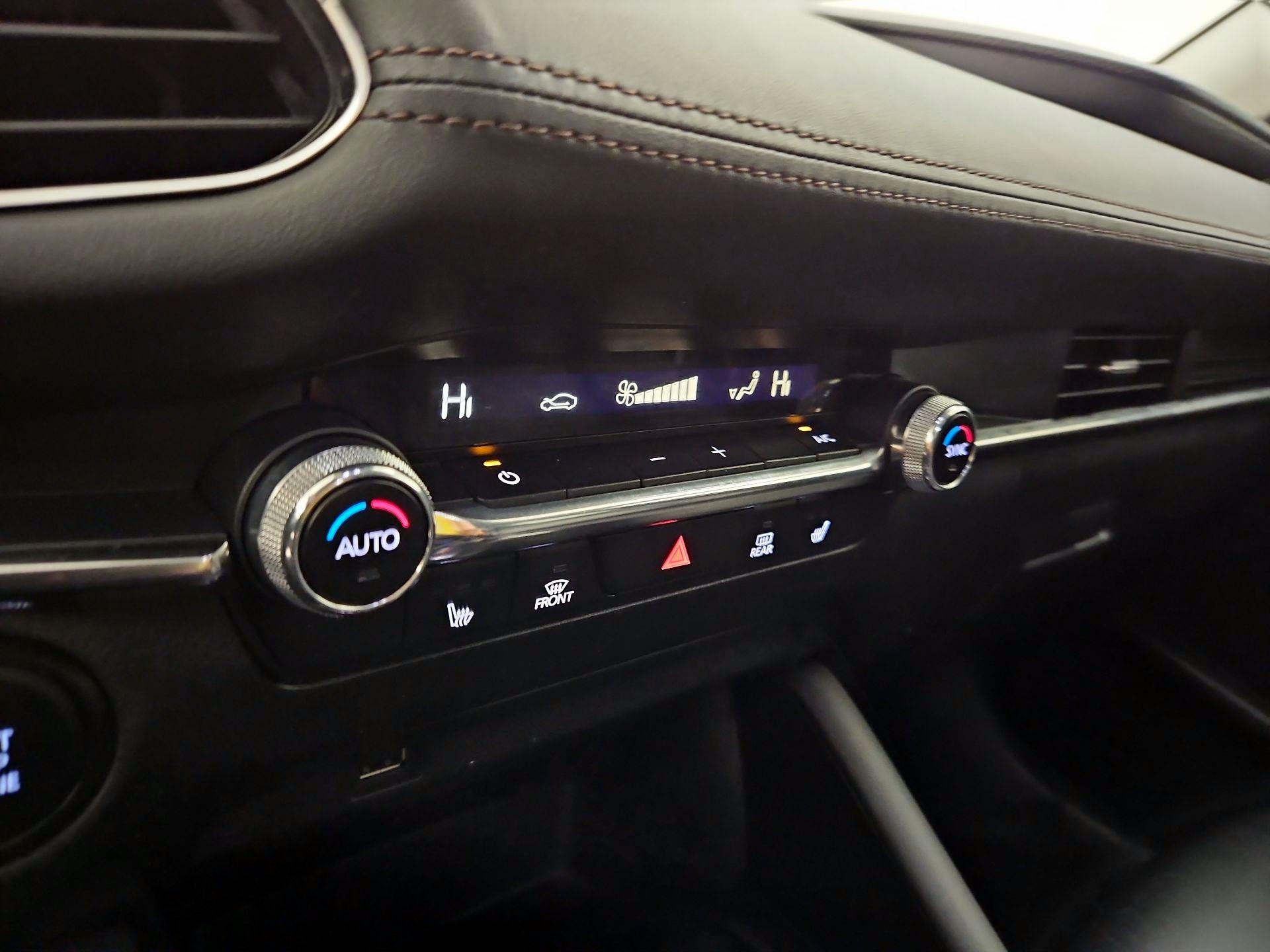 Thumbnail: 2021 Mazda Mazda3 - 16