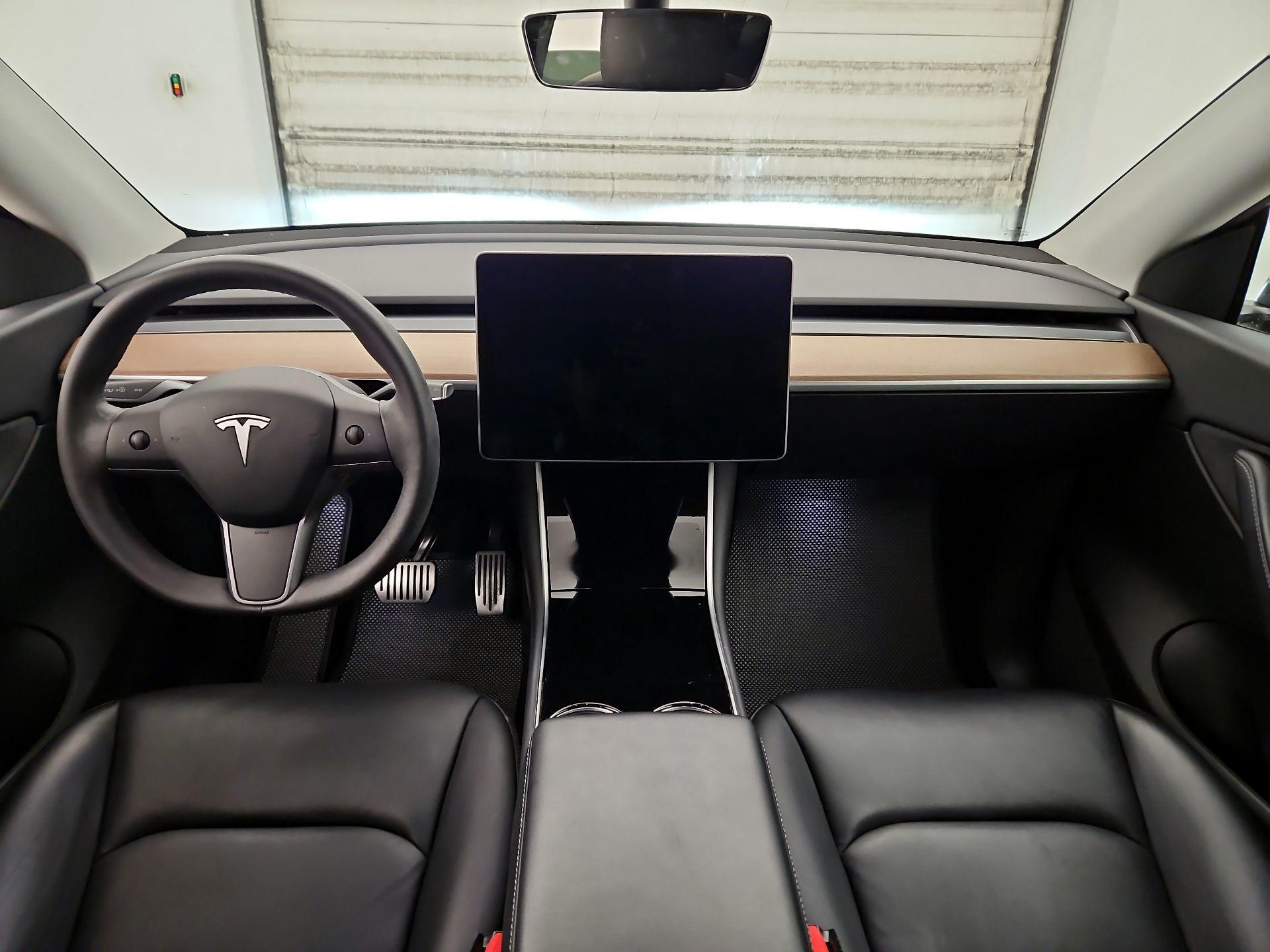 Thumbnail: 2021 Tesla Model Y - 9