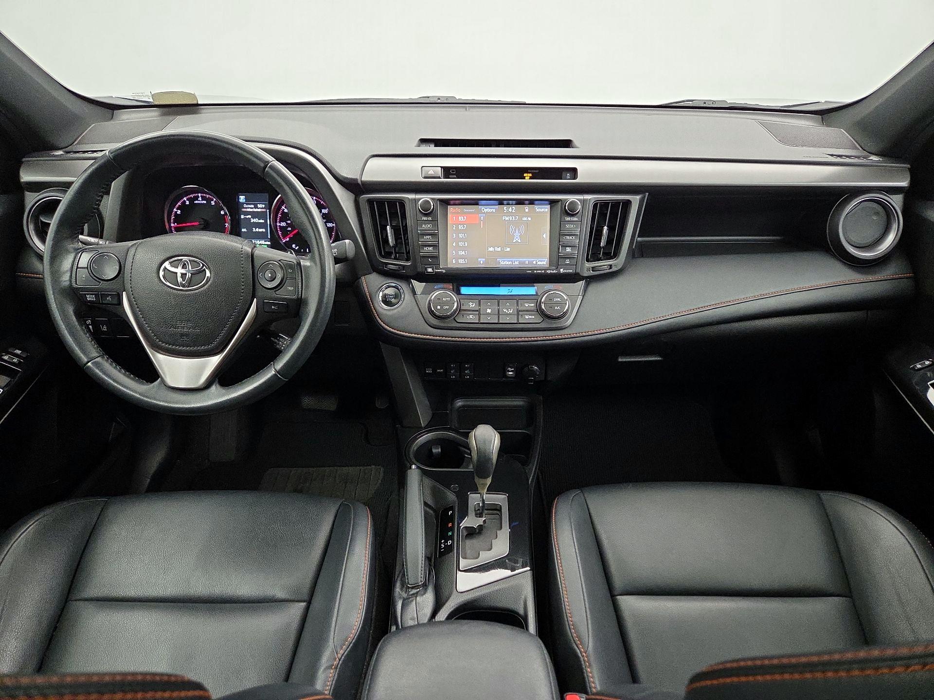 Thumbnail: 2016 Toyota RAV4 - 9
