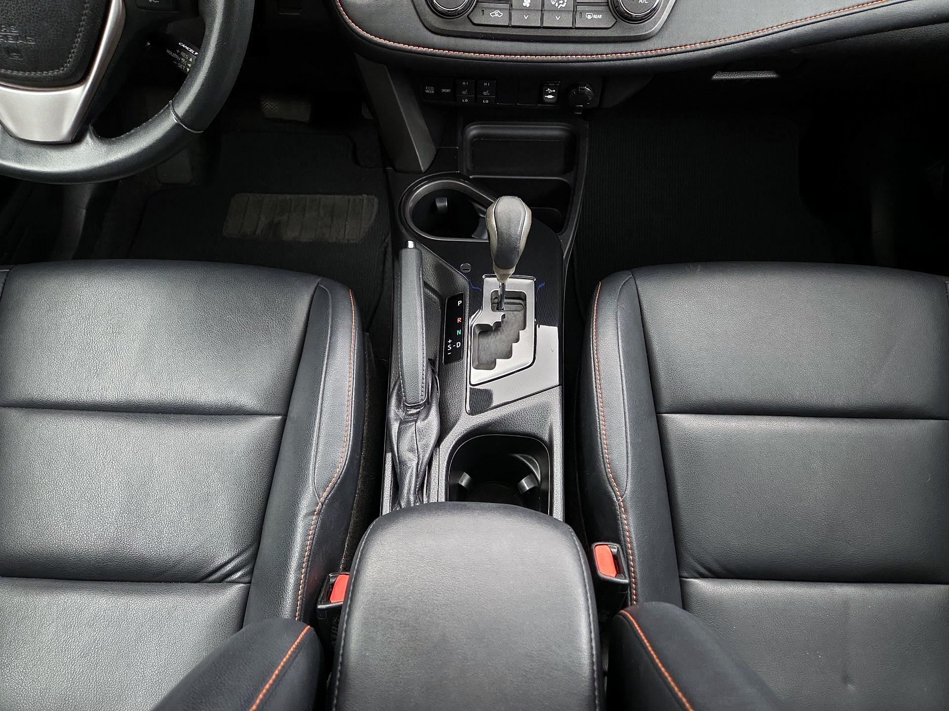 Thumbnail: 2016 Toyota RAV4 - 17