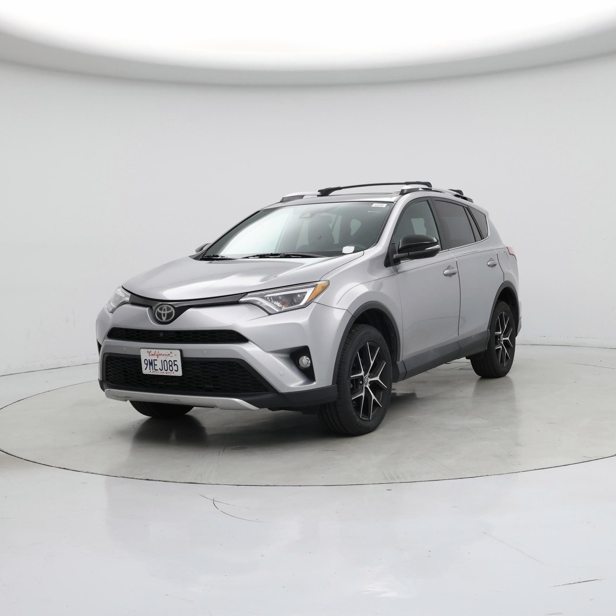 Thumbnail: 2016 Toyota RAV4 - 4