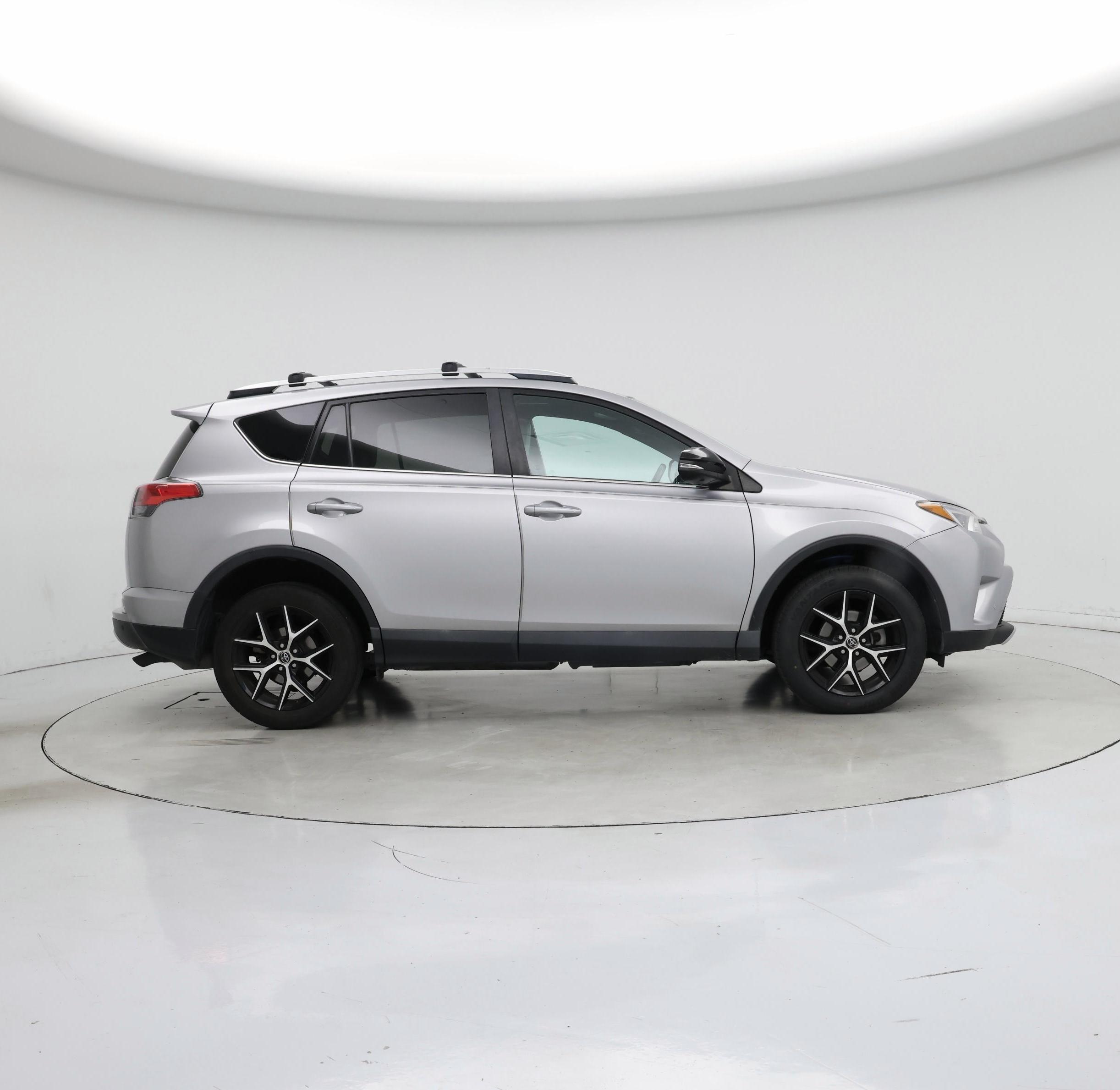 Thumbnail: 2016 Toyota RAV4 - 7