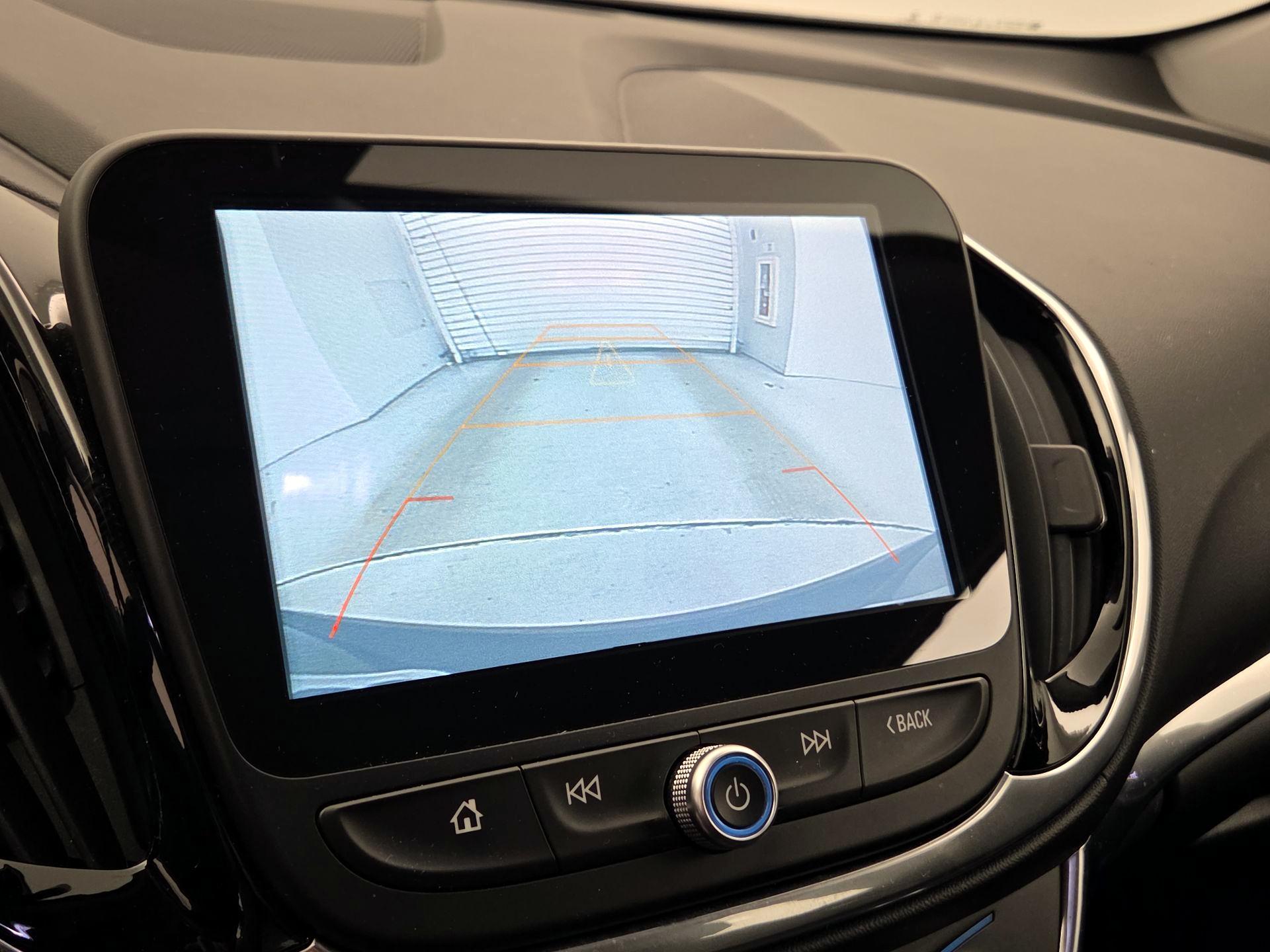 Thumbnail: 2018 Chevrolet Volt - 15