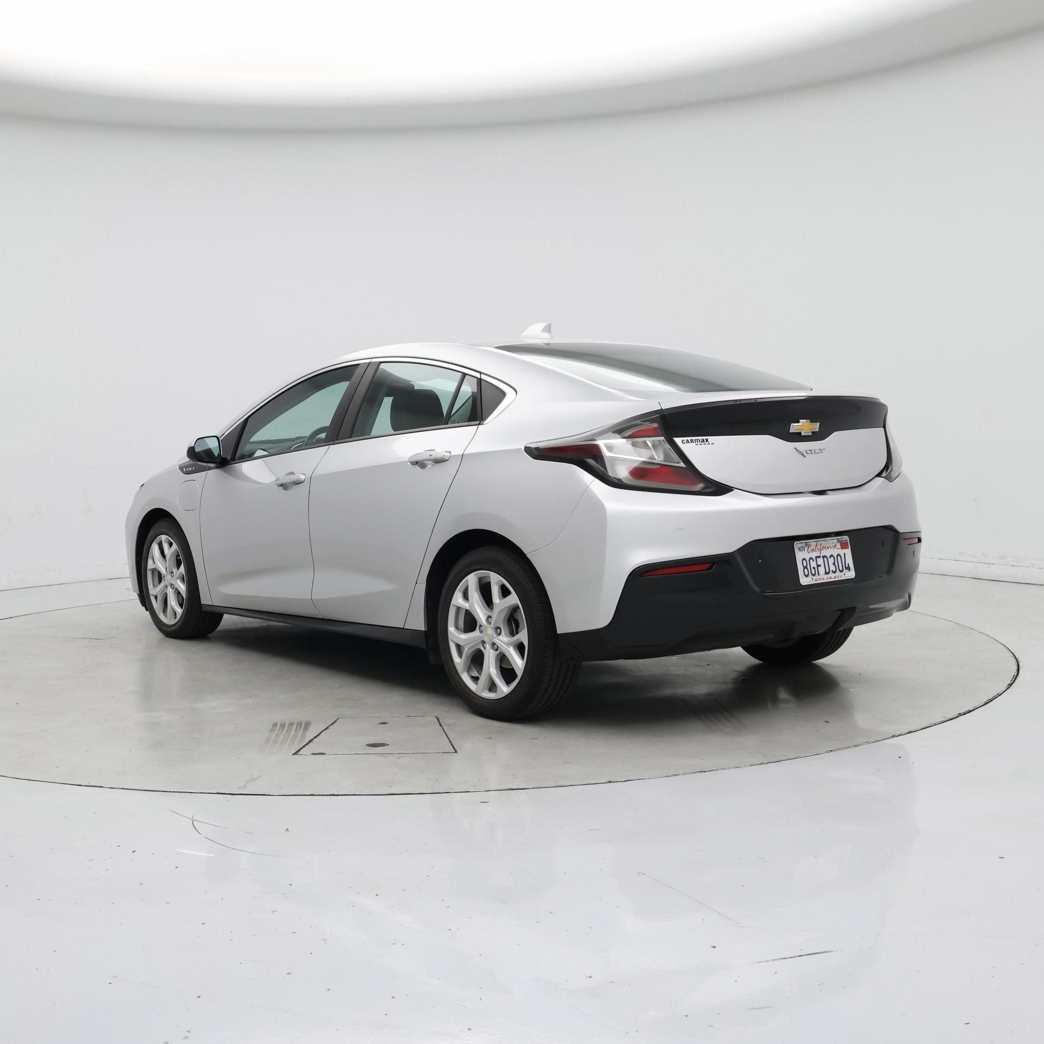 Thumbnail: 2018 Chevrolet Volt - 2