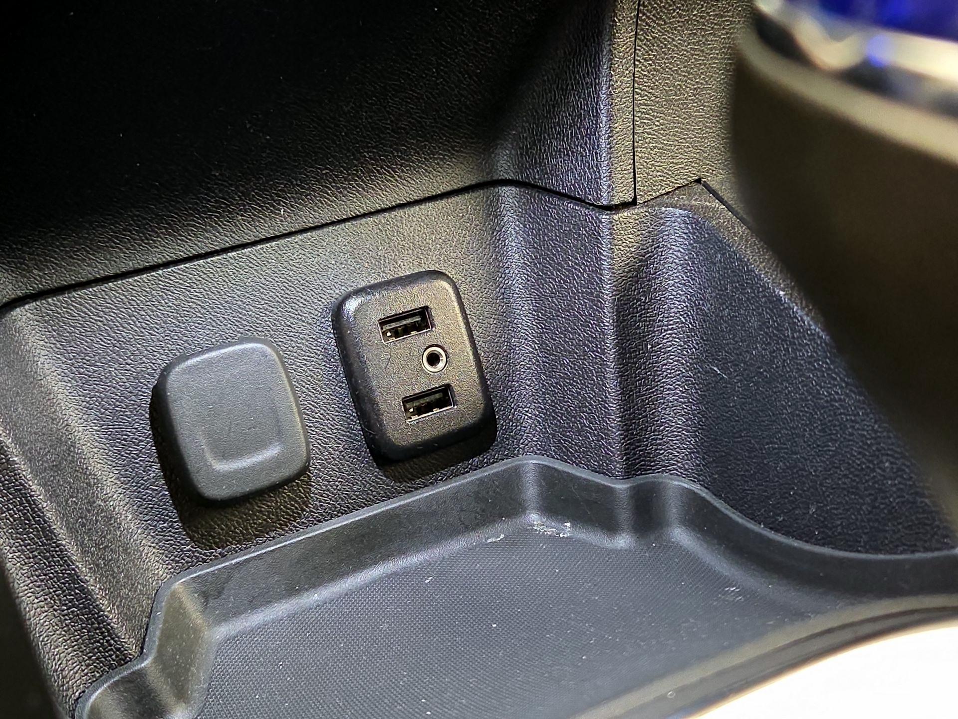 Thumbnail: 2018 Chevrolet Volt - 19