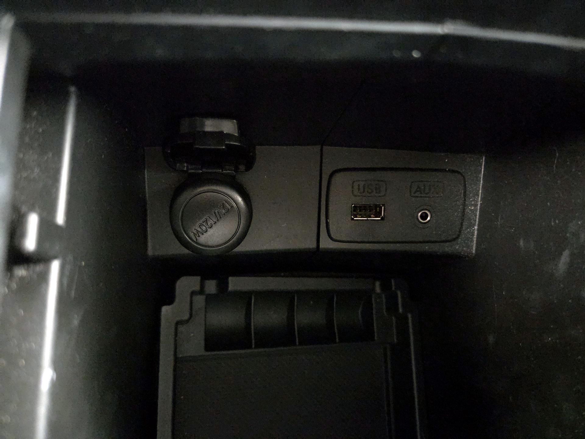 Thumbnail: 2015 Subaru Forester - 18