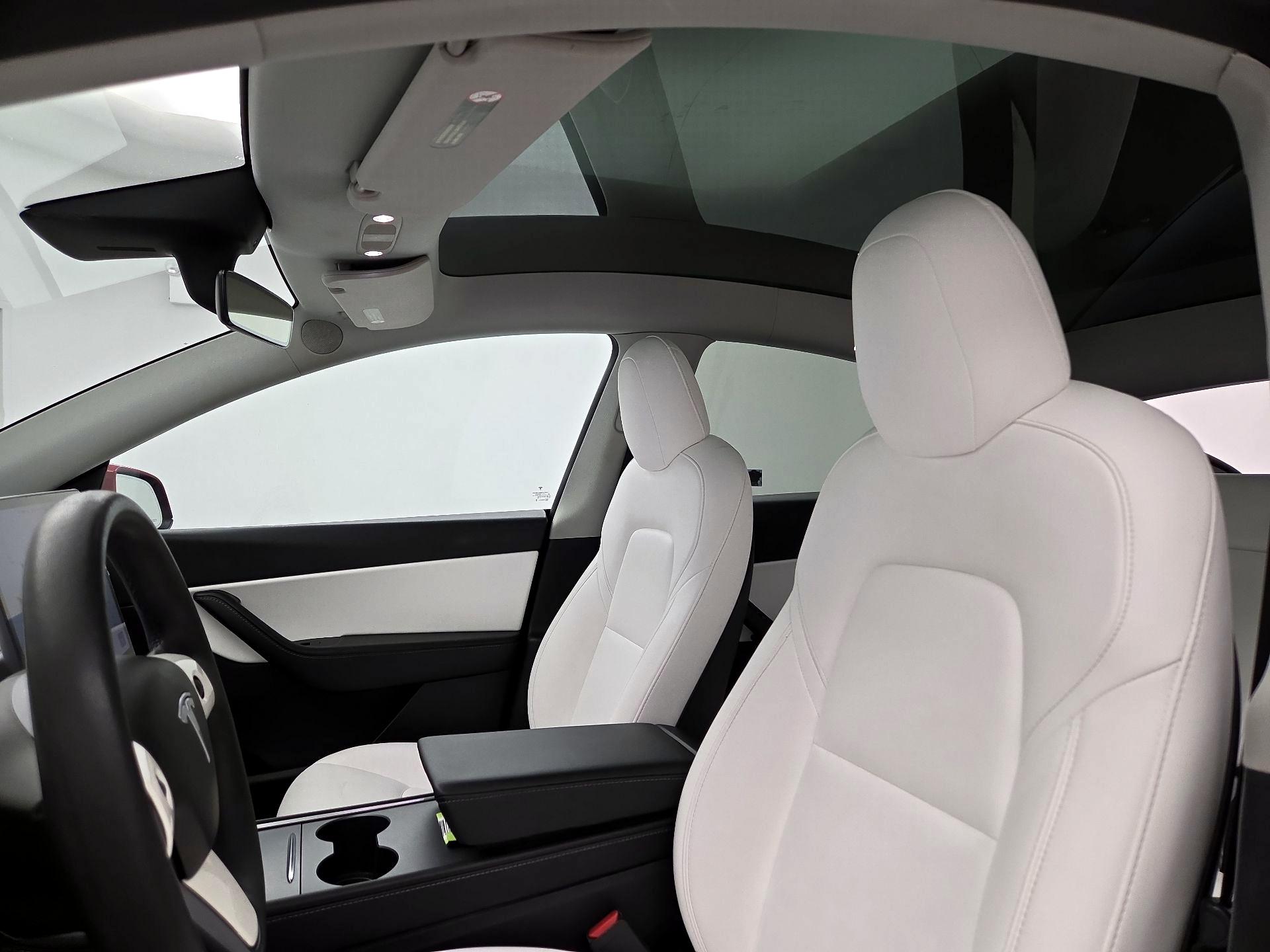 Thumbnail: 2022 Tesla Model Y - 18